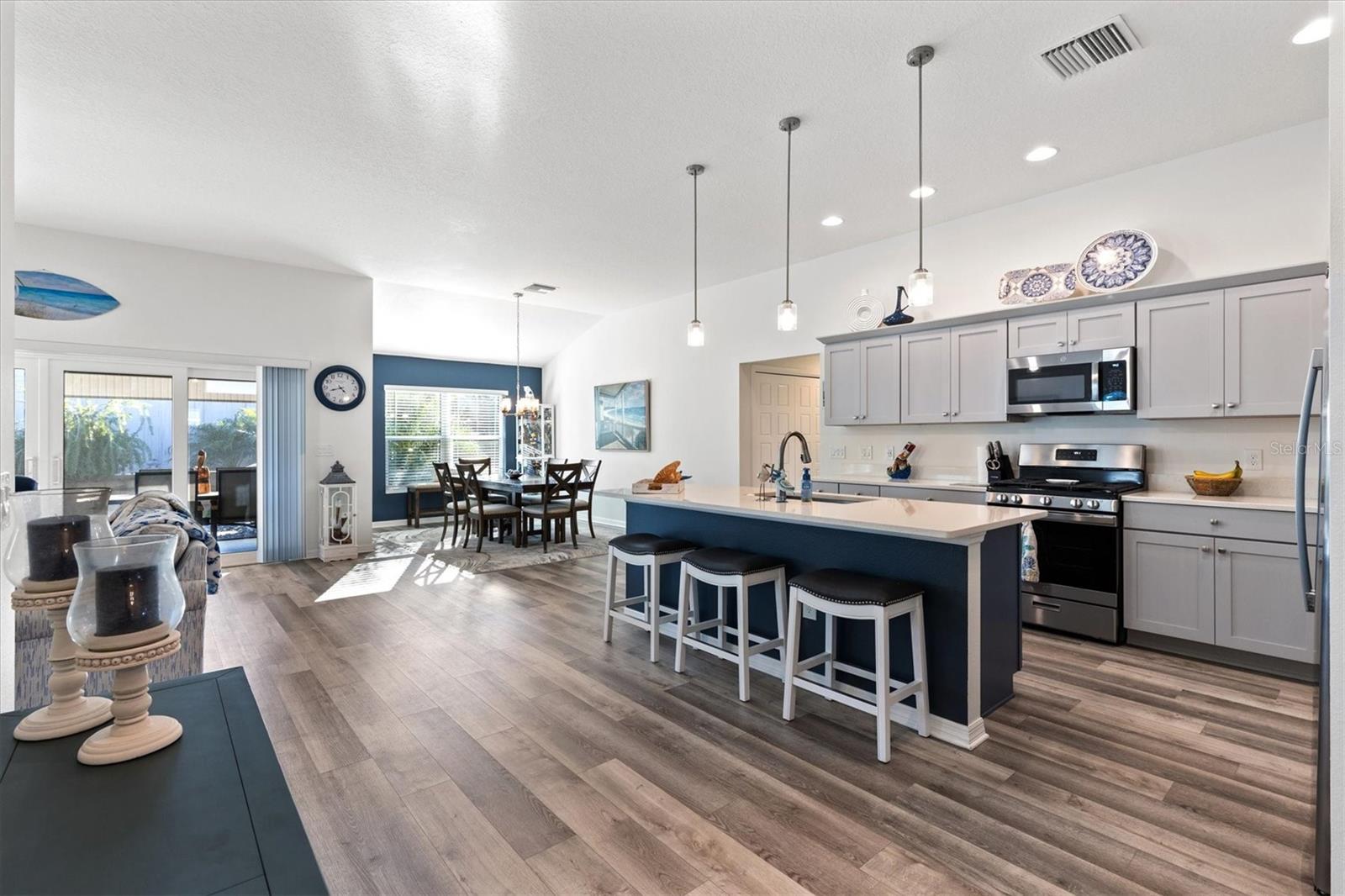 Image 13 of 38 For 6692 Newell Loop