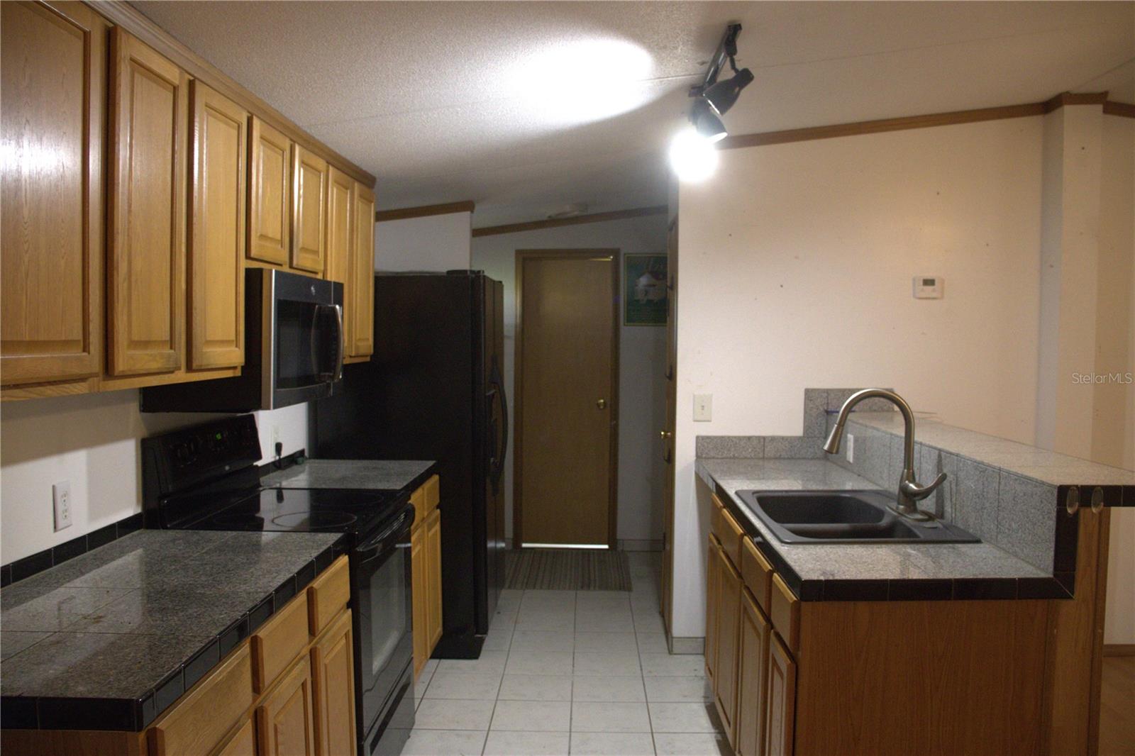 Image 23 of 46 For 1361 12th Lane