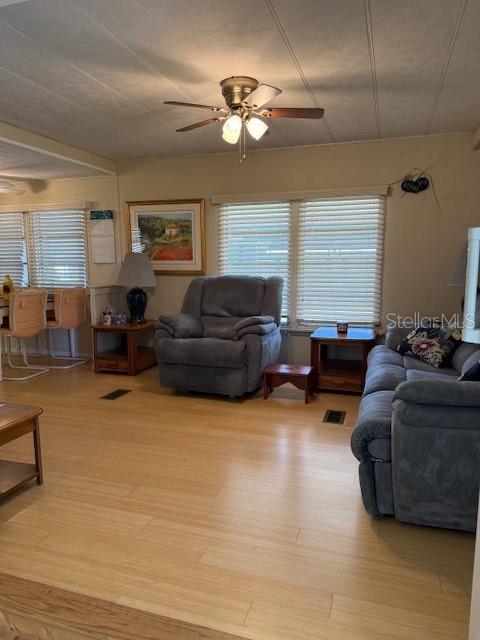 Image 11 of 39 For 1003 Vermont Avenue