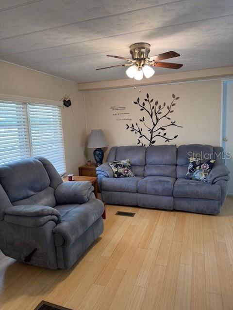 Image 19 of 39 For 1003 Vermont Avenue