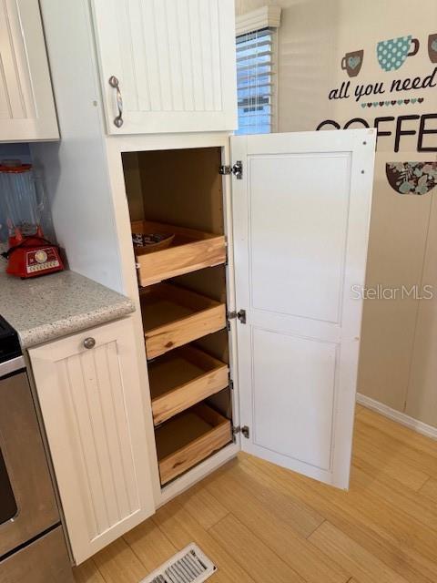 Image 22 of 39 For 1003 Vermont Avenue