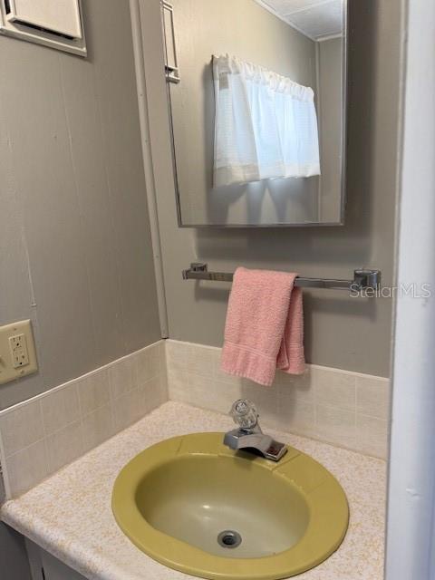 Image 9 of 39 For 1003 Vermont Avenue