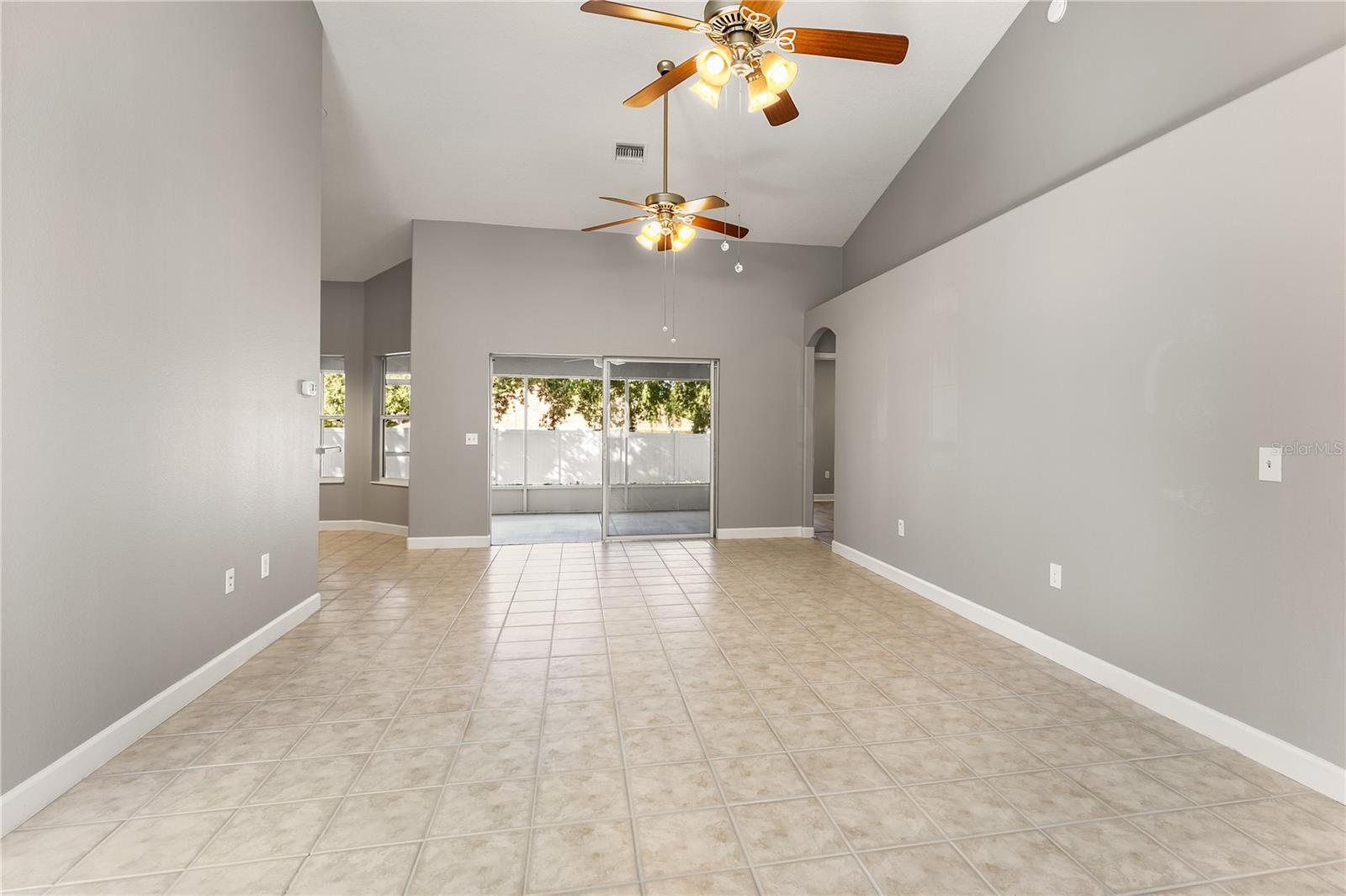 Image 11 of 53 For 2026 Oakbend Drive