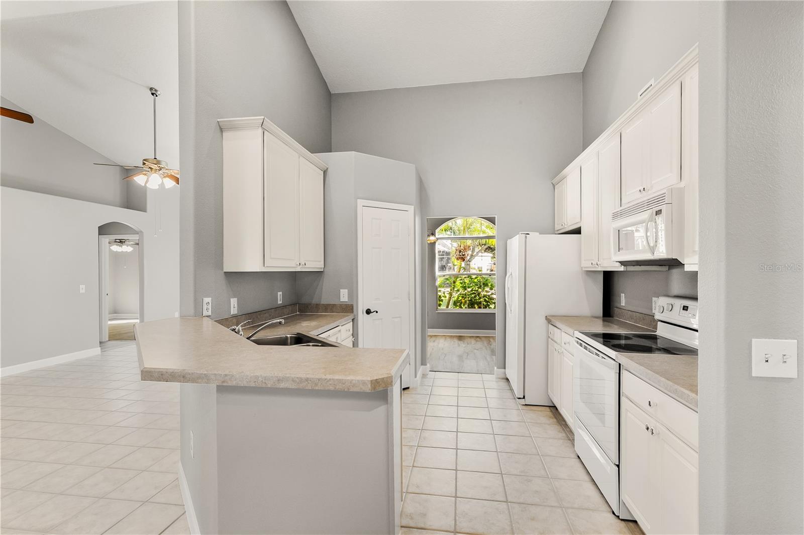 Image 18 of 53 For 2026 Oakbend Drive