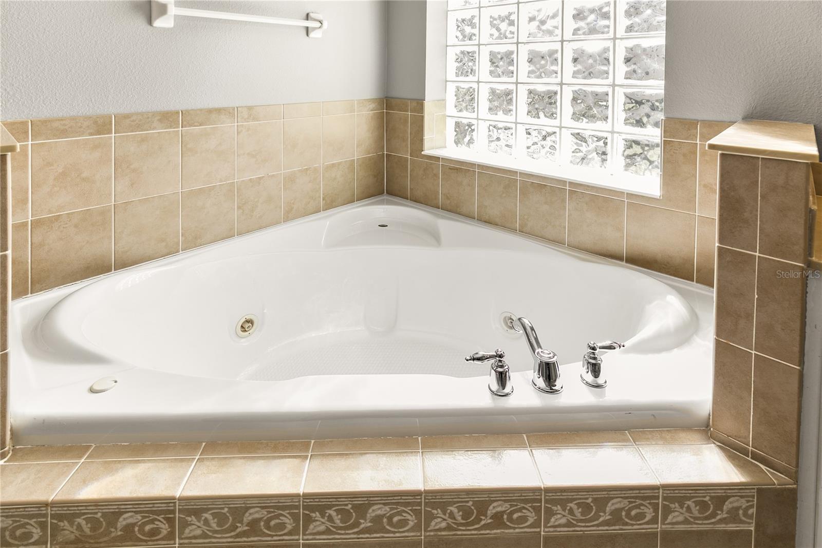 Image 29 of 53 For 2026 Oakbend Drive