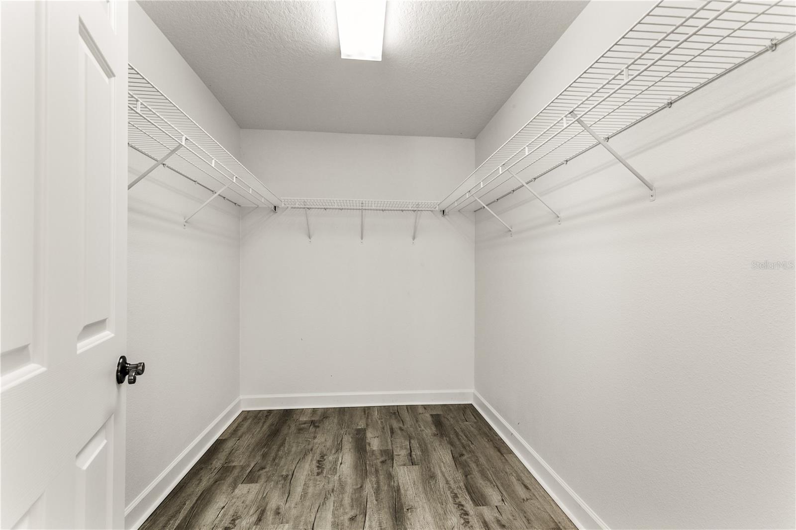 Image 31 of 53 For 2026 Oakbend Drive