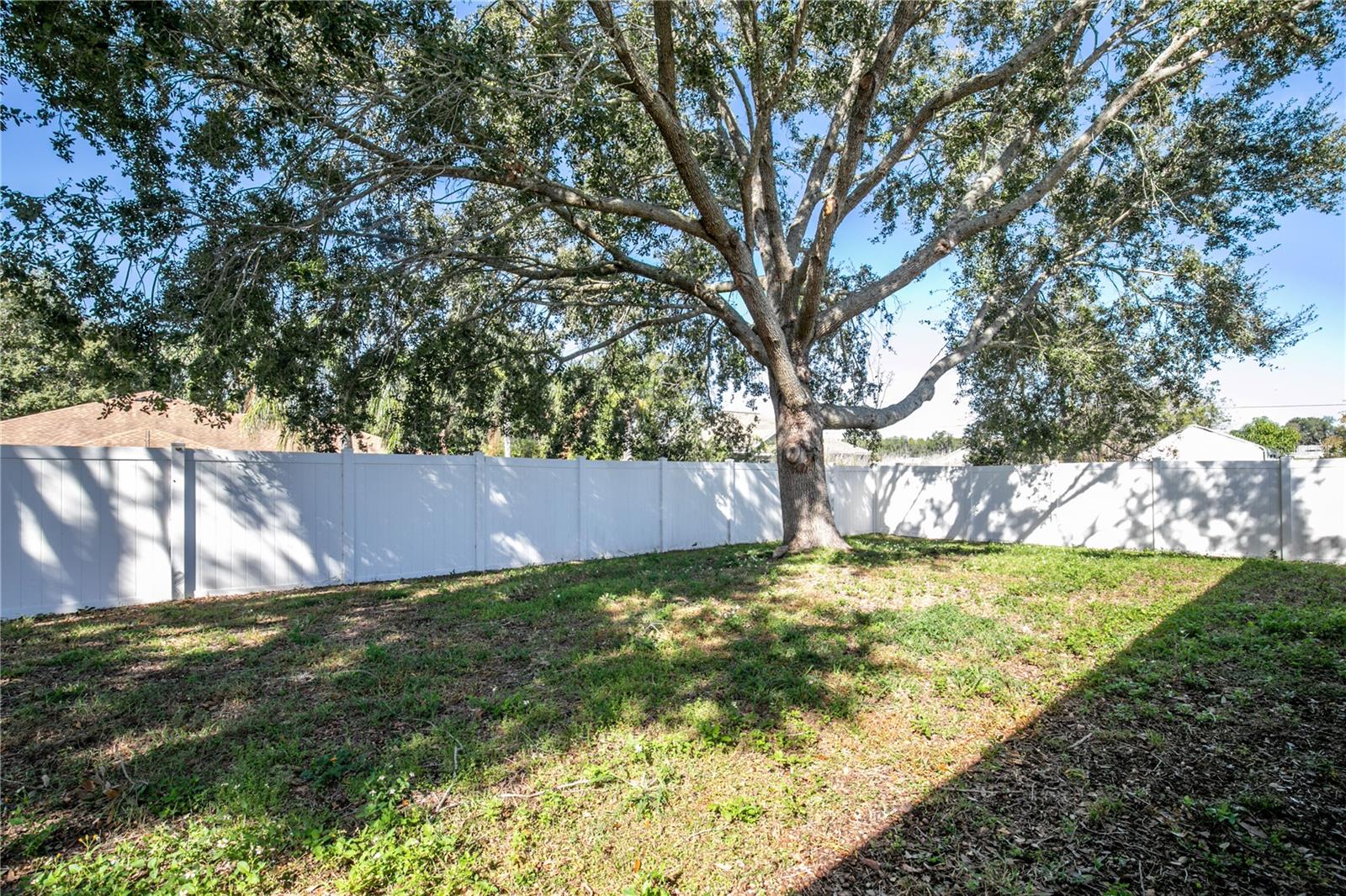 Image 44 of 53 For 2026 Oakbend Drive