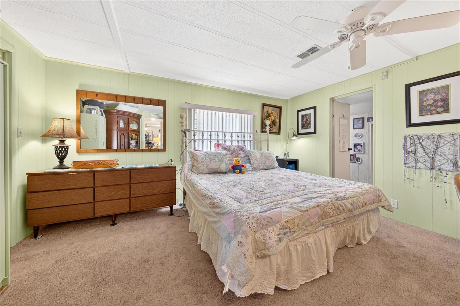 Image 16 of 81 For 115 Tropical Lane