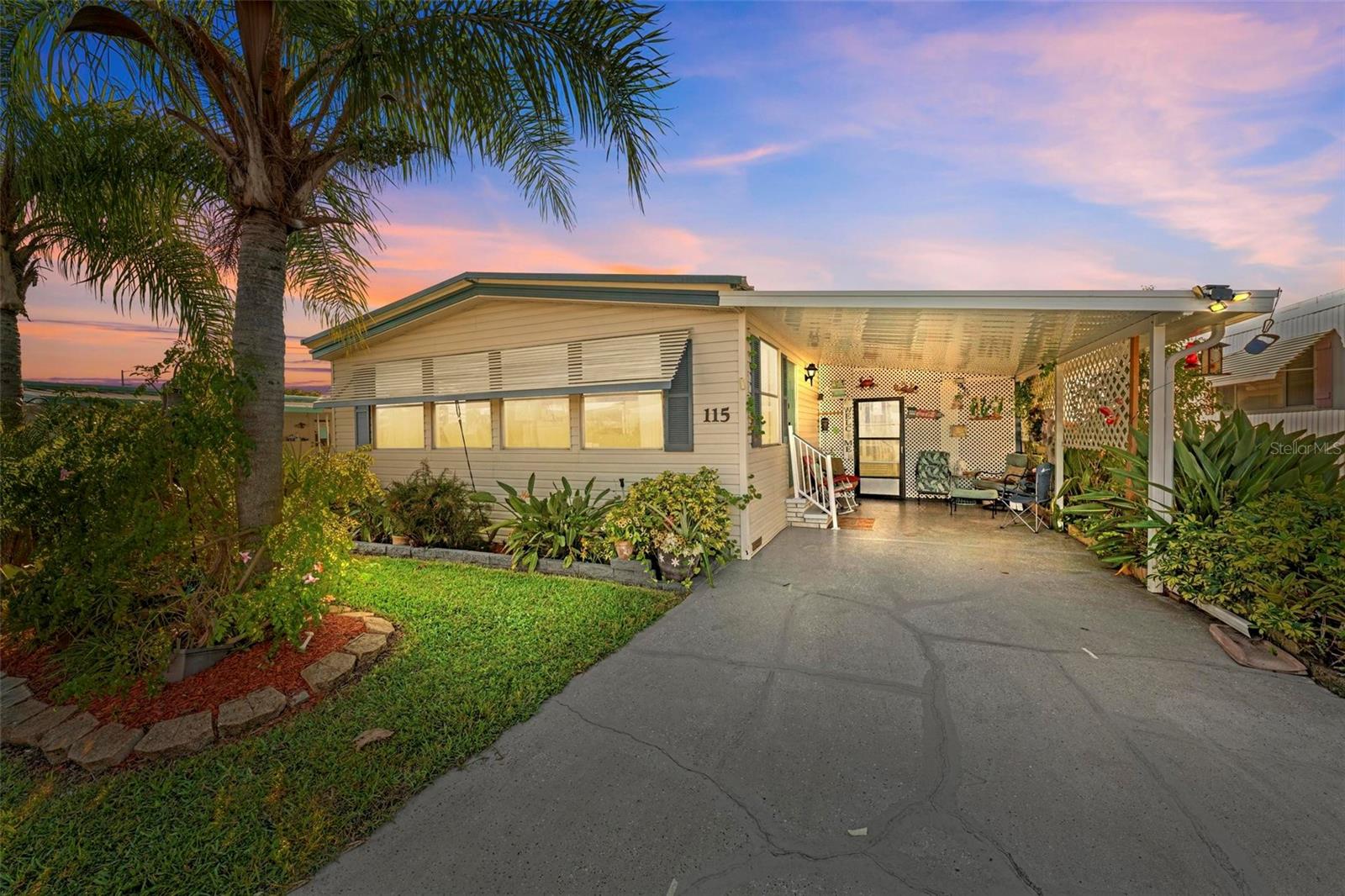 Image 2 of 81 For 115 Tropical Lane