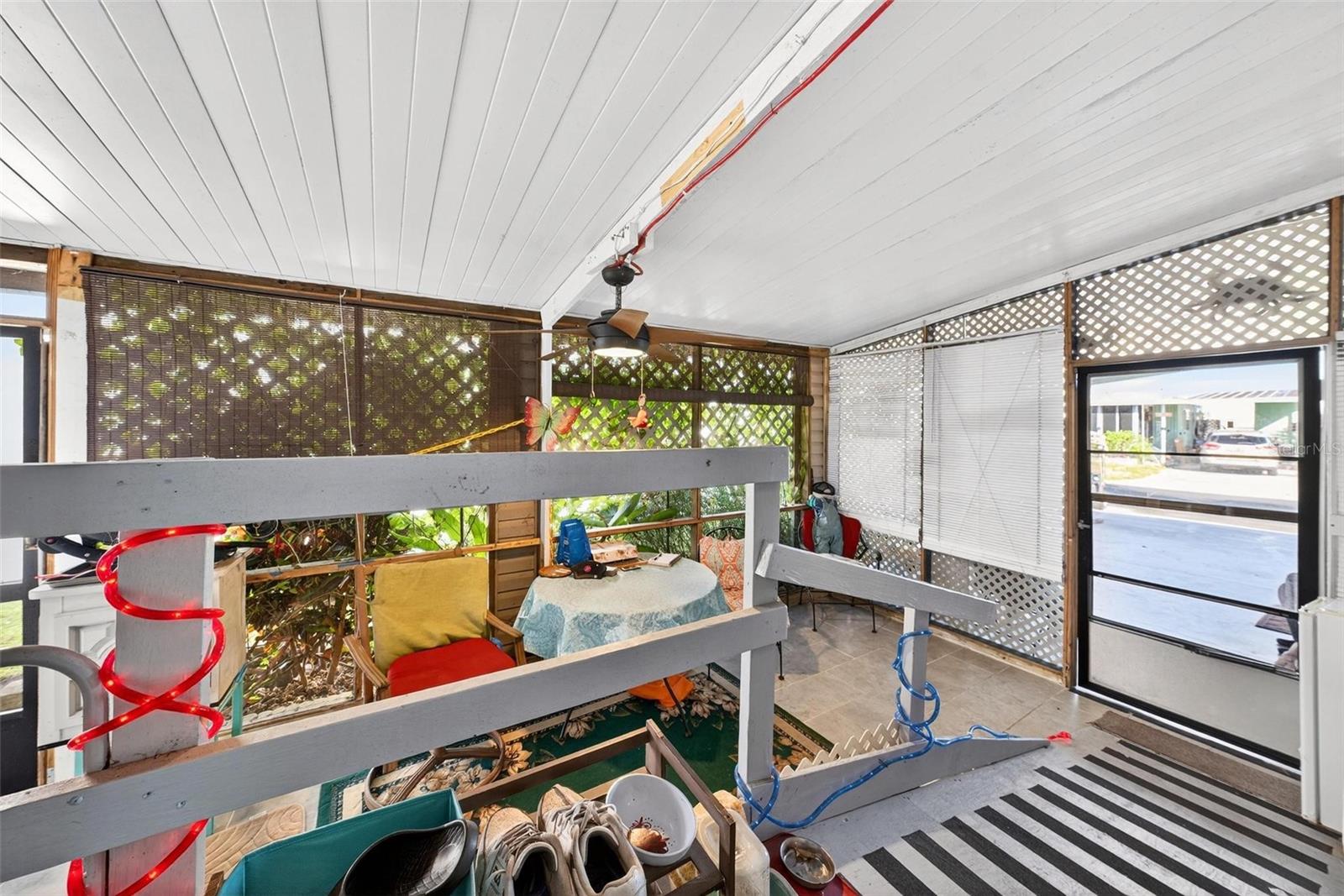 Image 33 of 81 For 115 Tropical Lane