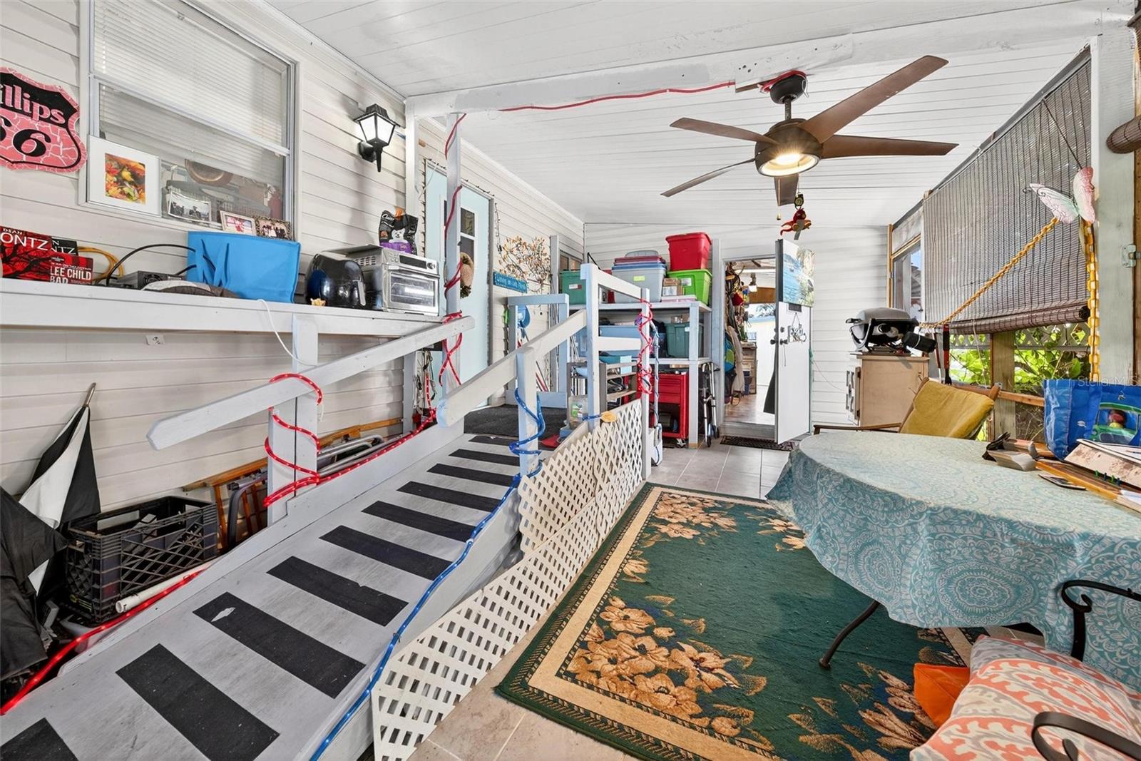 Image 34 of 81 For 115 Tropical Lane