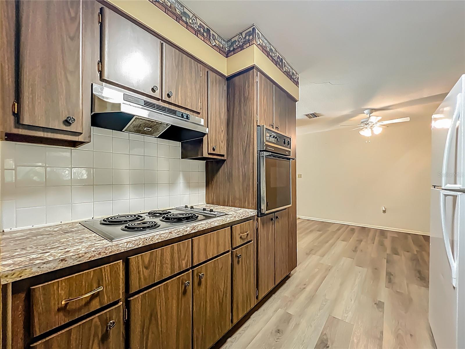 Image 16 of 45 For 7802 Mizell Street