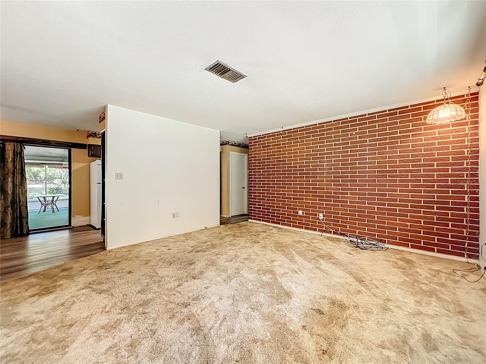 Image 18 of 45 For 7802 Mizell Street