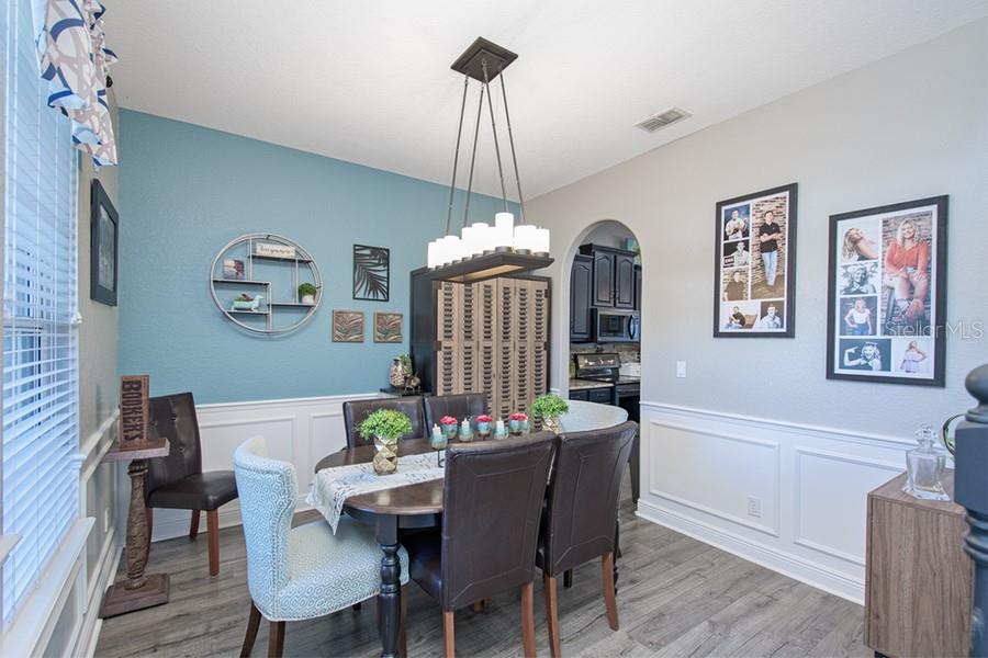 Image 12 of 49 For 11129 Oakshore Lane