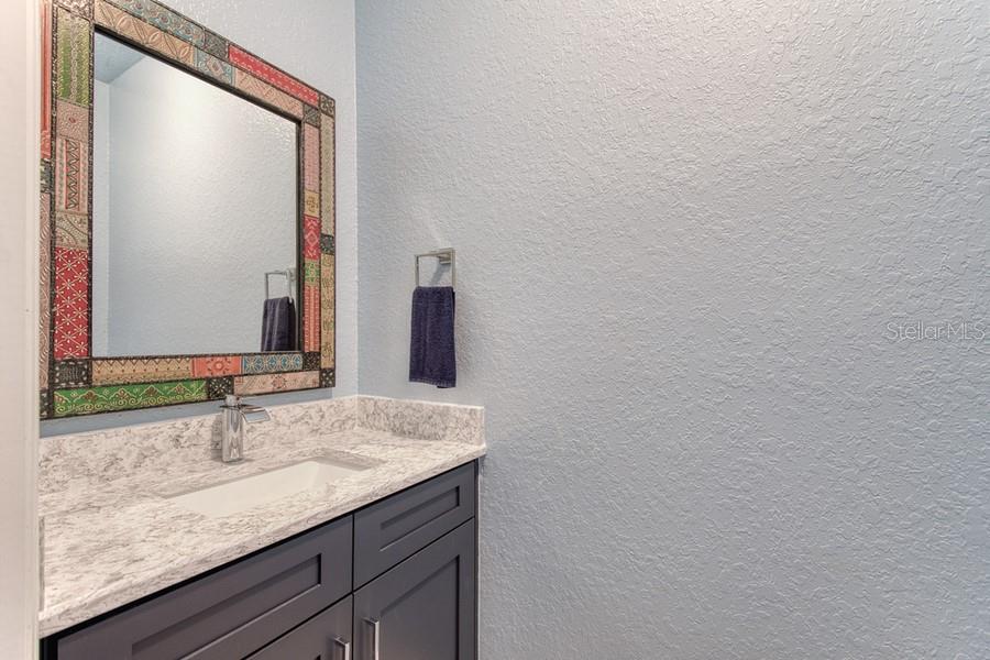 Image 26 of 49 For 11129 Oakshore Lane