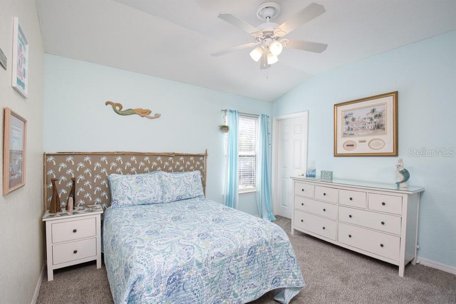 Image 36 of 49 For 11129 Oakshore Lane