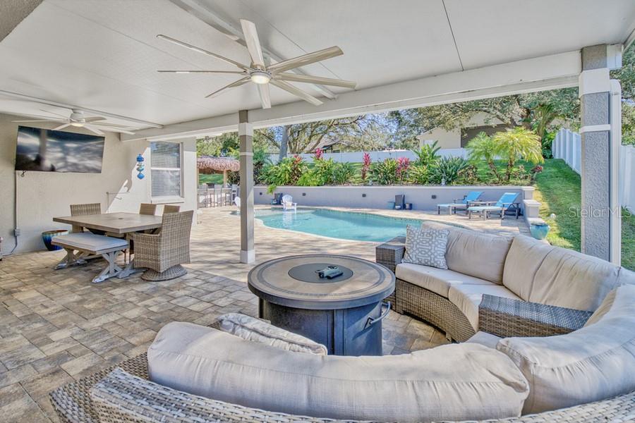 Image 38 of 49 For 11129 Oakshore Lane