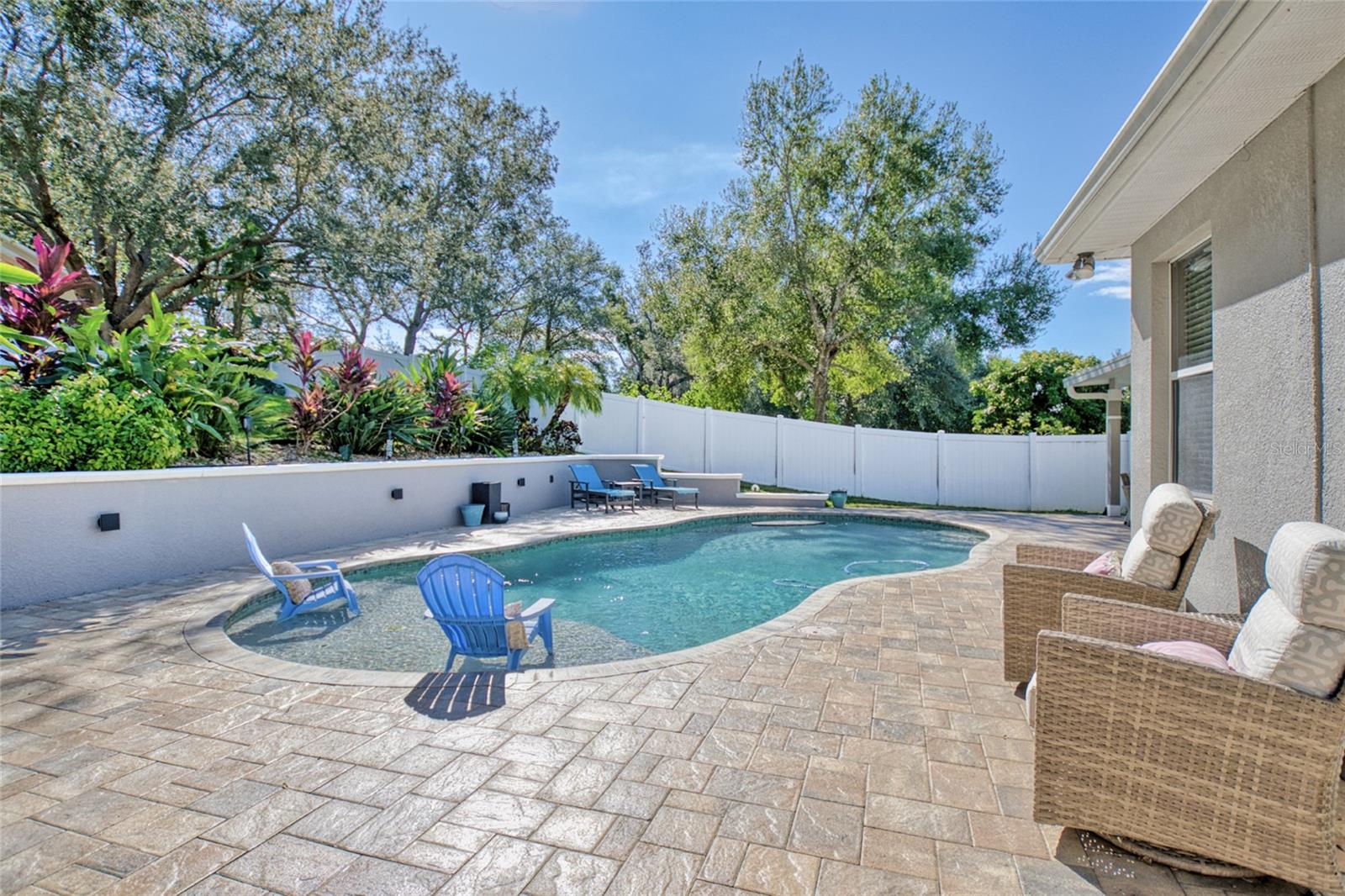 Image 42 of 49 For 11129 Oakshore Lane