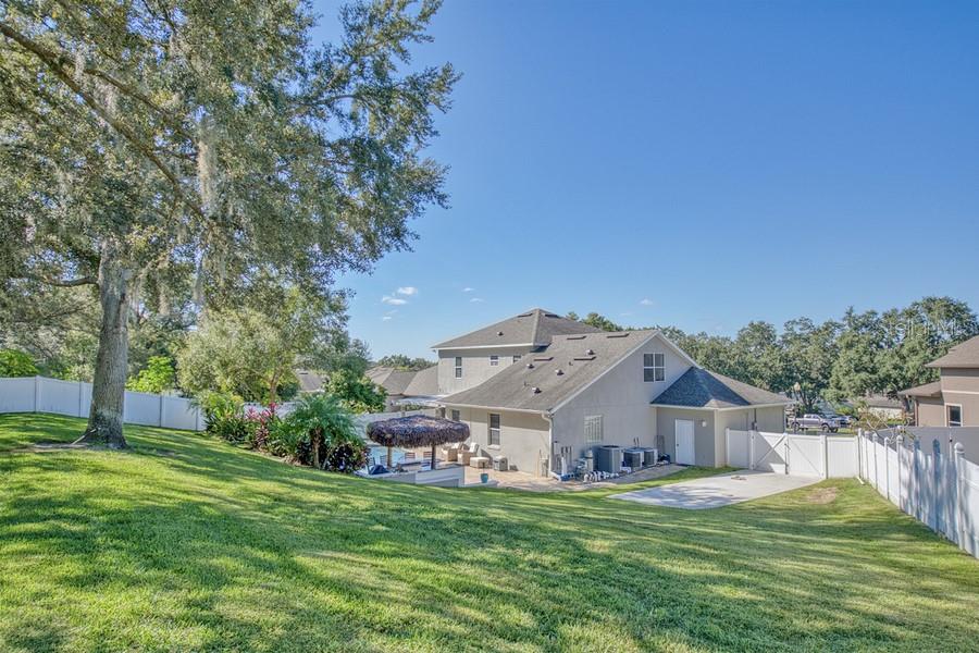 Image 48 of 49 For 11129 Oakshore Lane