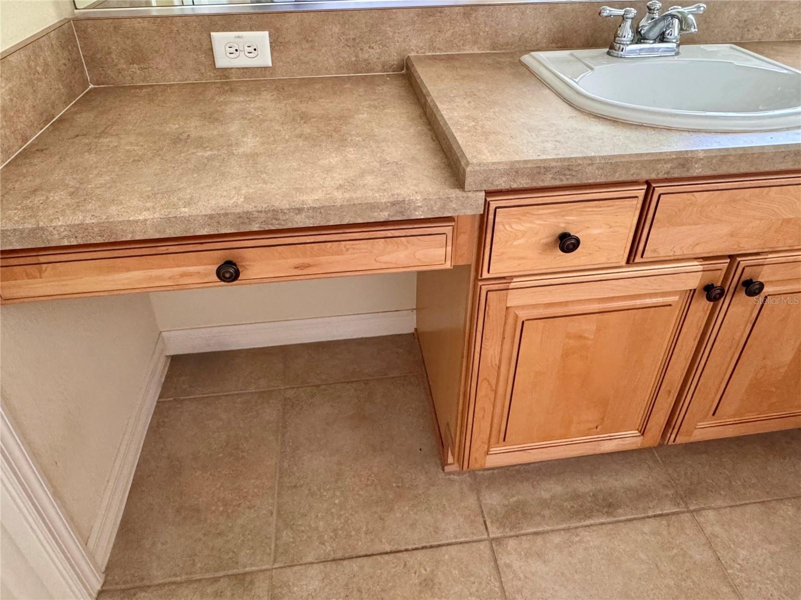 Image 14 of 30 For 2693 Persimmon Loop