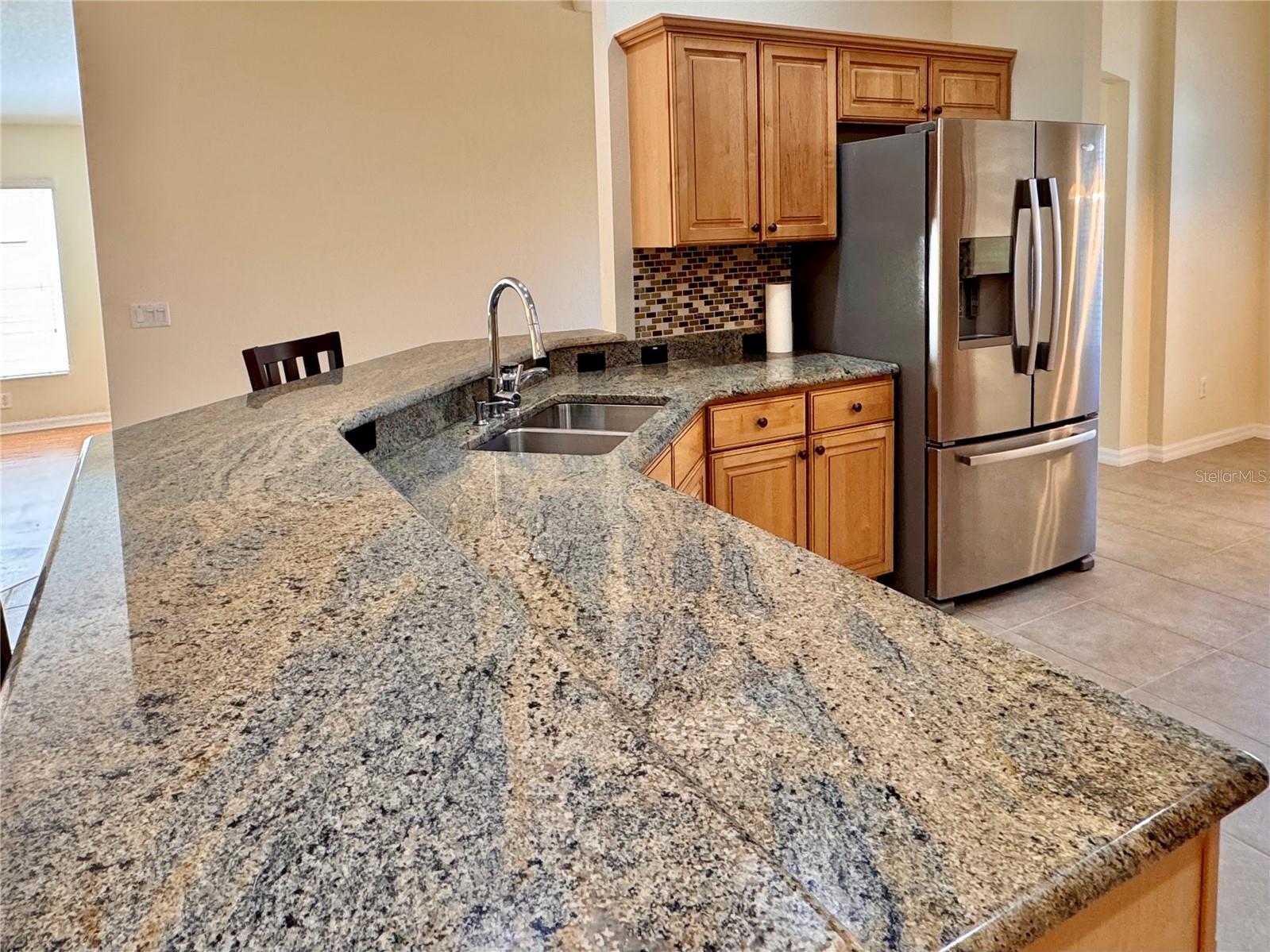 Image 6 of 30 For 2693 Persimmon Loop