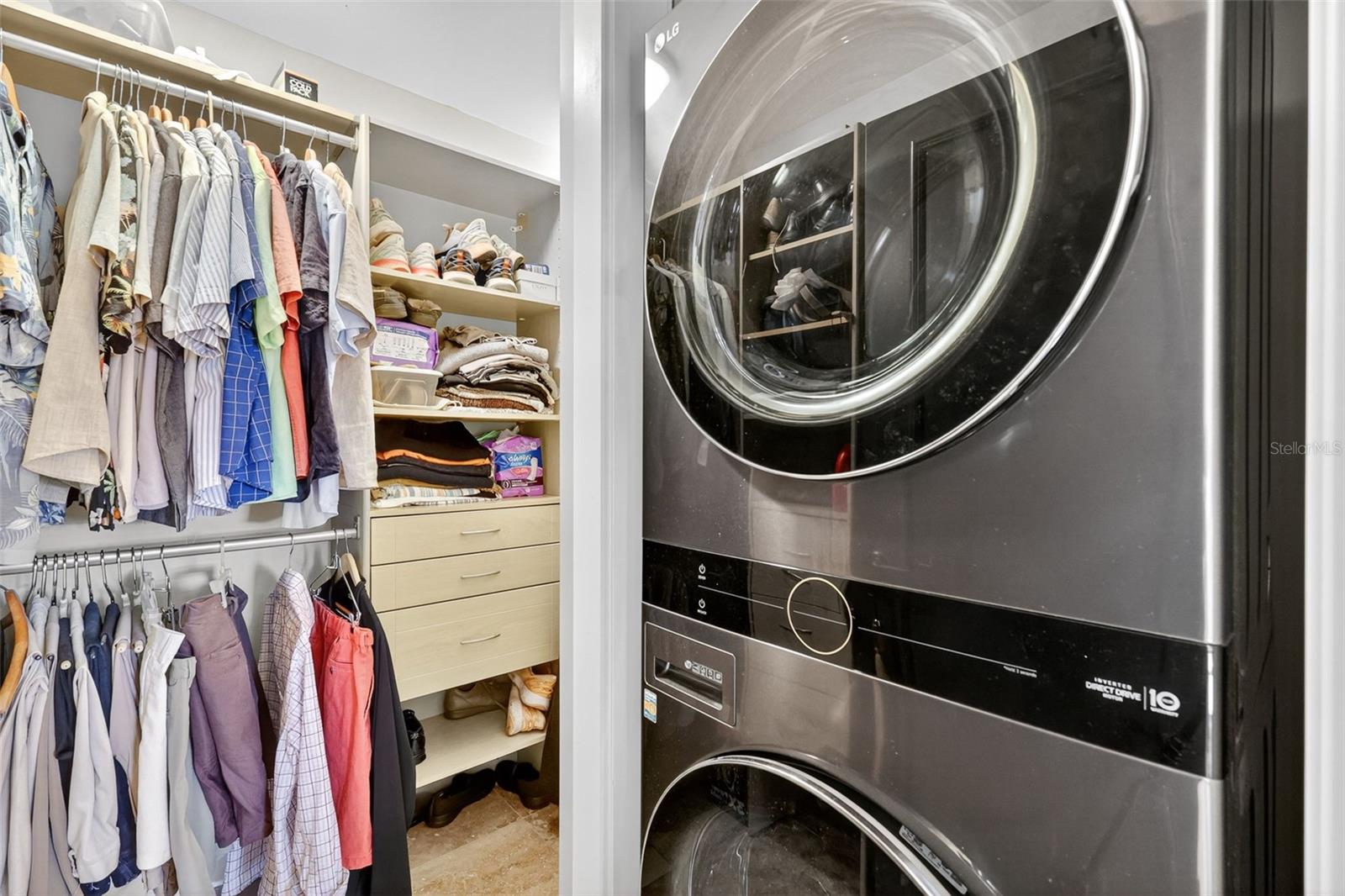 Image 15 of 36 For 5426 Twin Palms Road