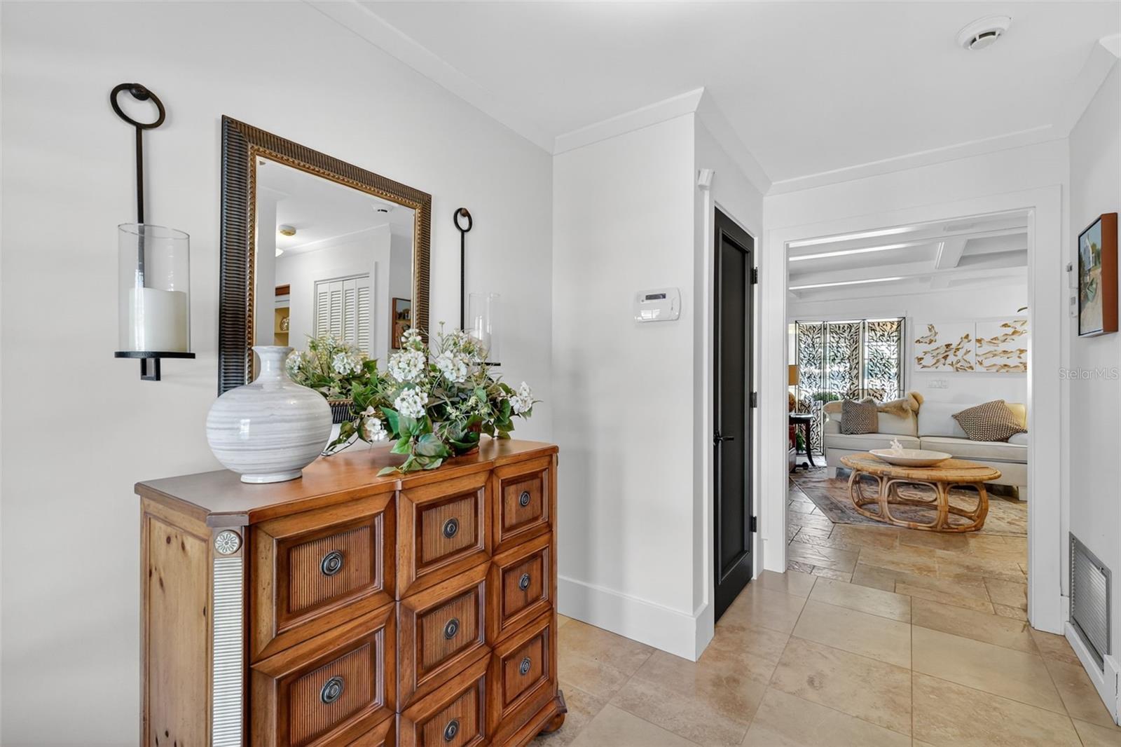 Image 17 of 36 For 5426 Twin Palms Road