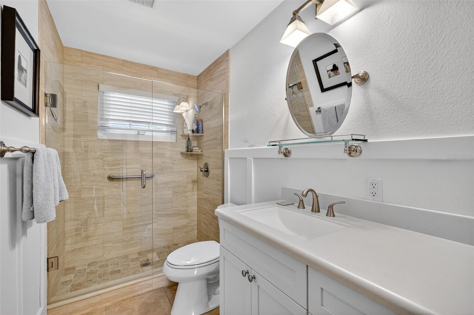 Image 19 of 36 For 5426 Twin Palms Road