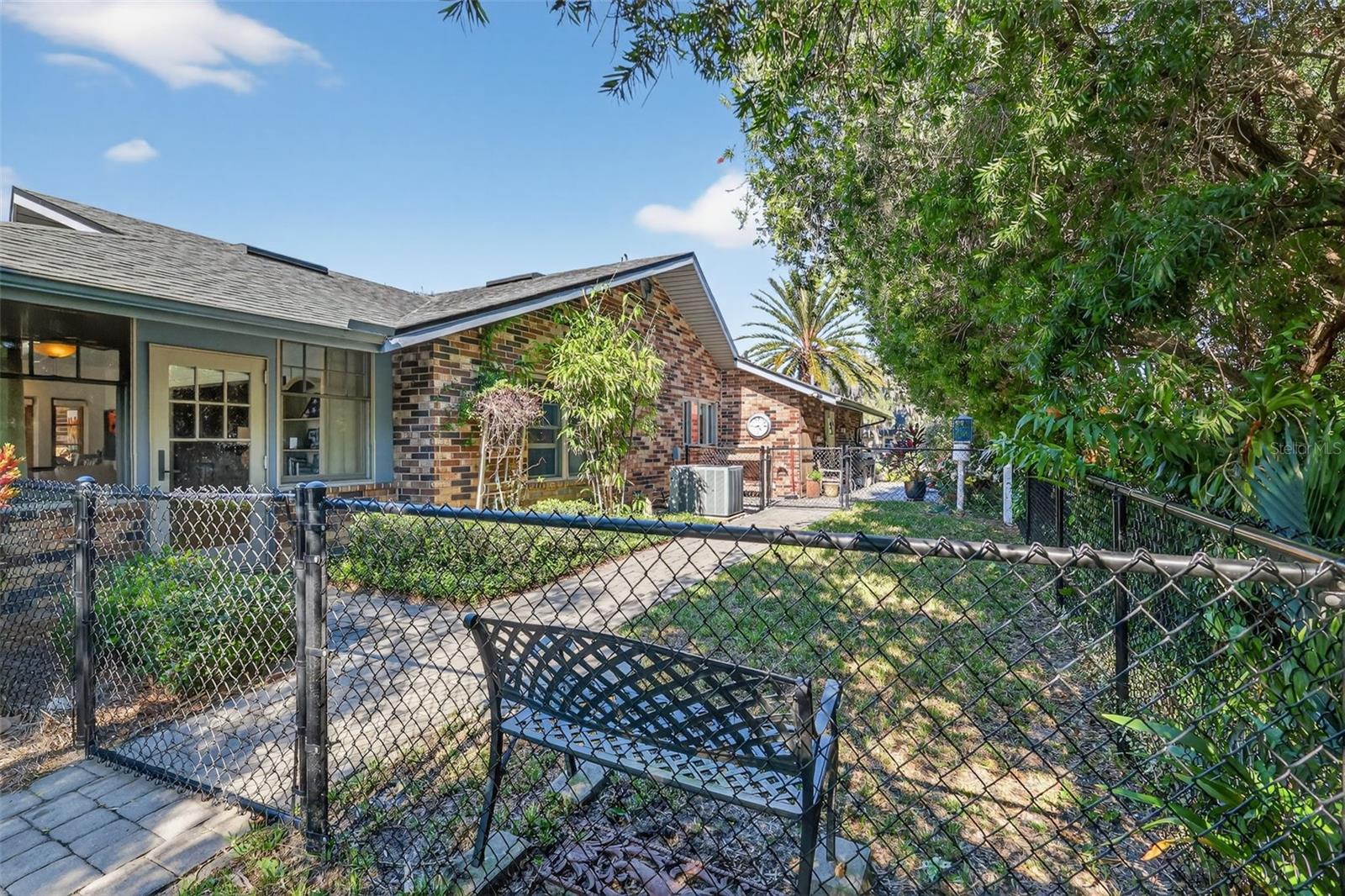 Image 29 of 36 For 5426 Twin Palms Road