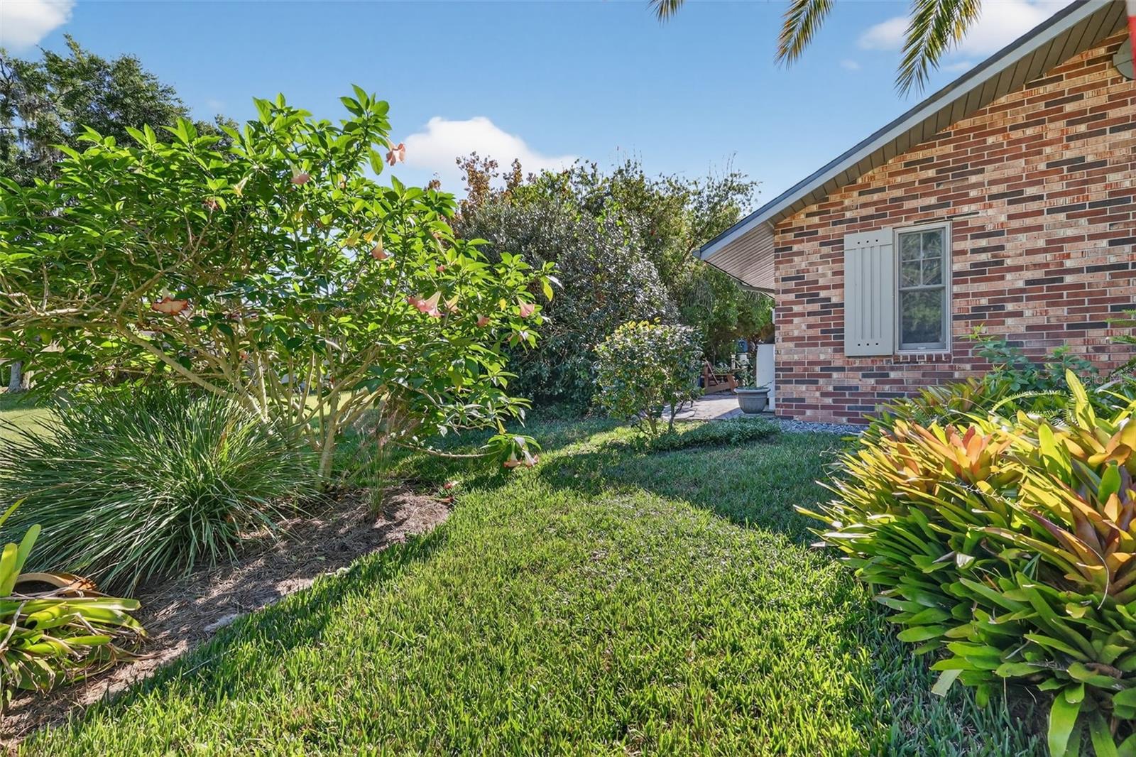 Image 30 of 36 For 5426 Twin Palms Road