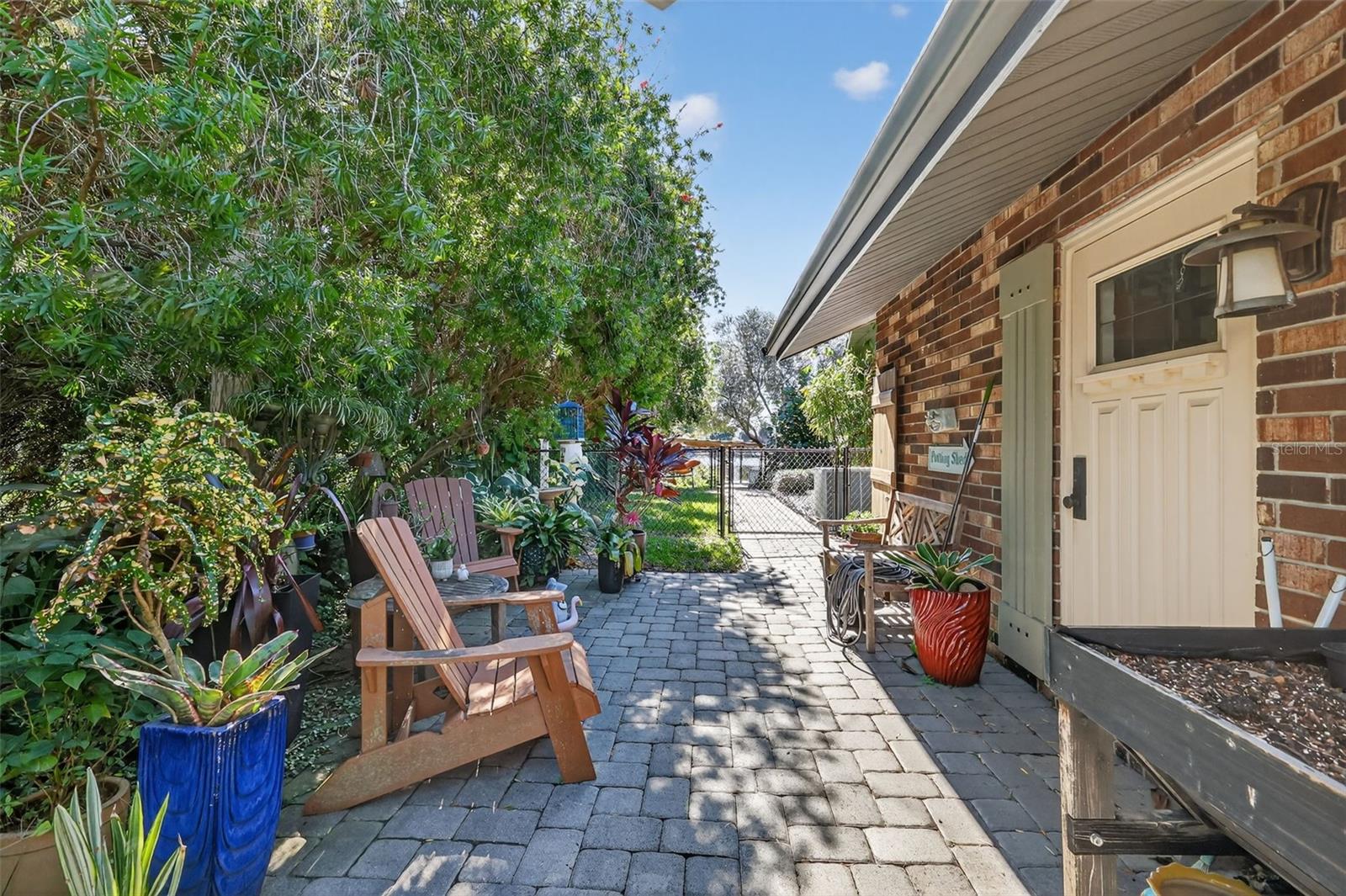 Image 31 of 36 For 5426 Twin Palms Road