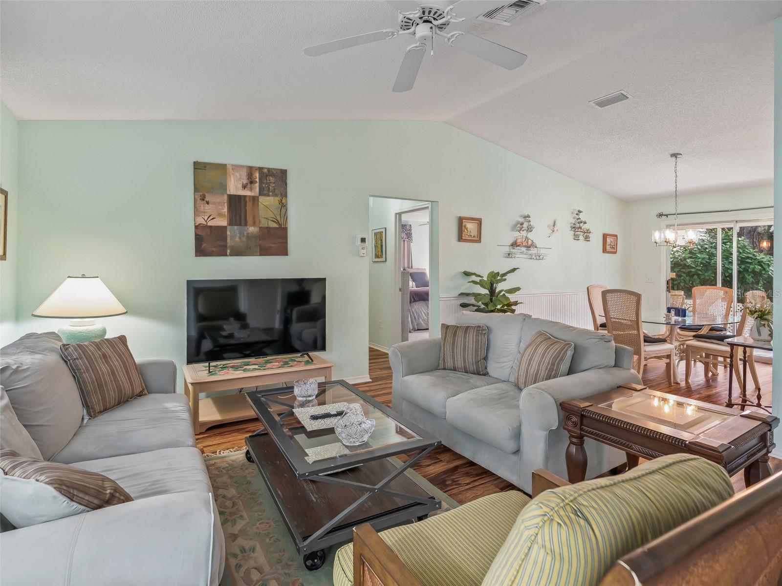 Image 10 of 46 For 304 San Marino Drive