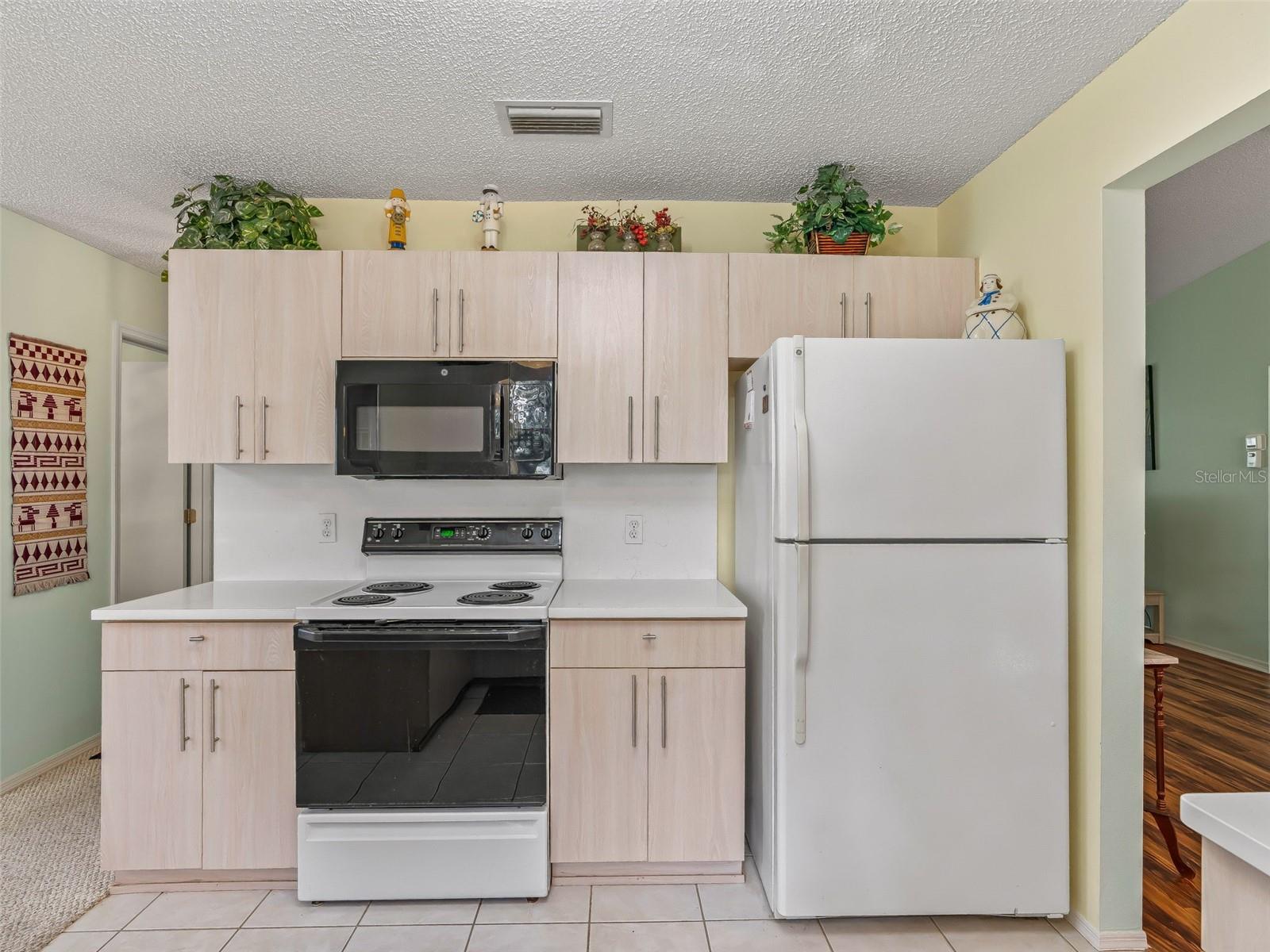 Image 20 of 46 For 304 San Marino Drive