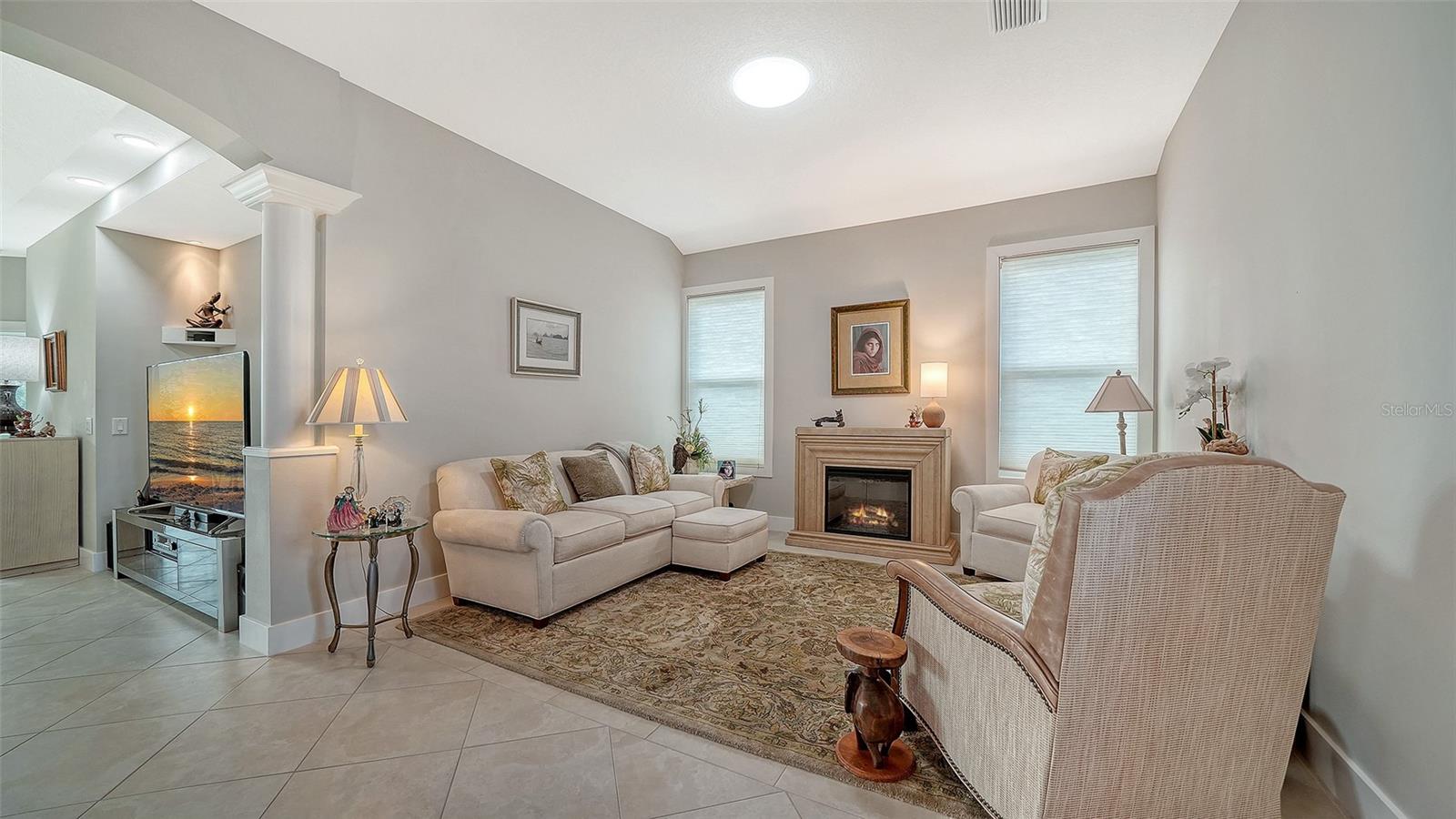 Image 17 of 70 For 8208 Nice Way