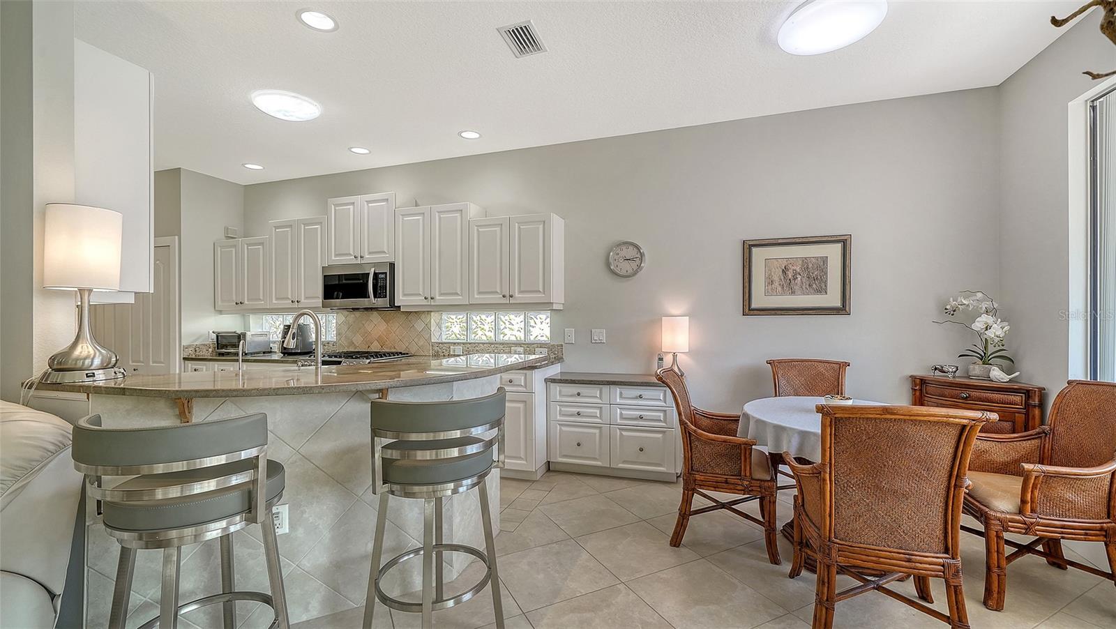 Image 19 of 70 For 8208 Nice Way