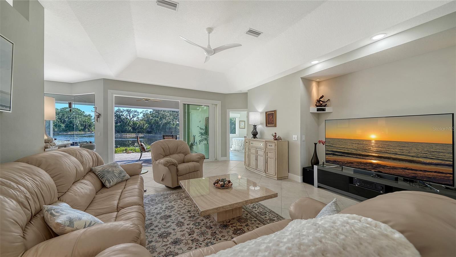 Image 29 of 70 For 8208 Nice Way