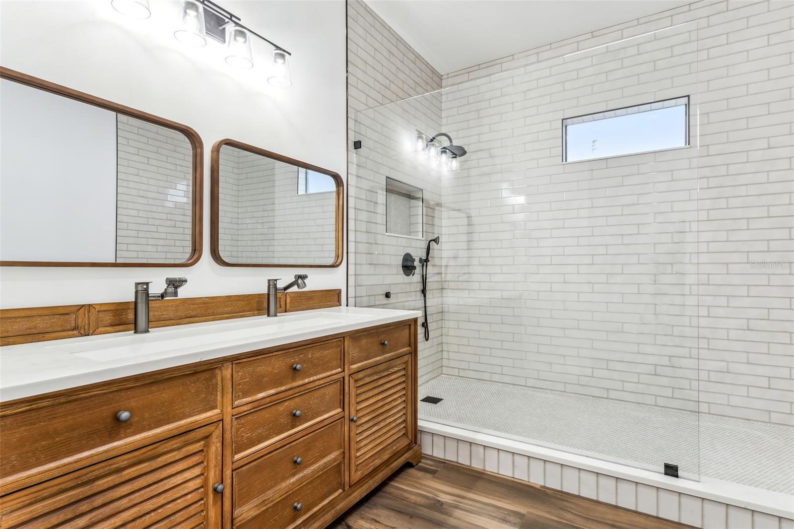 Image 21 of 54 For 7501 Sherrill Street