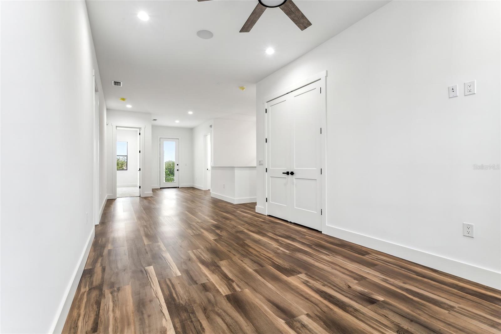 Image 28 of 54 For 7501 Sherrill Street