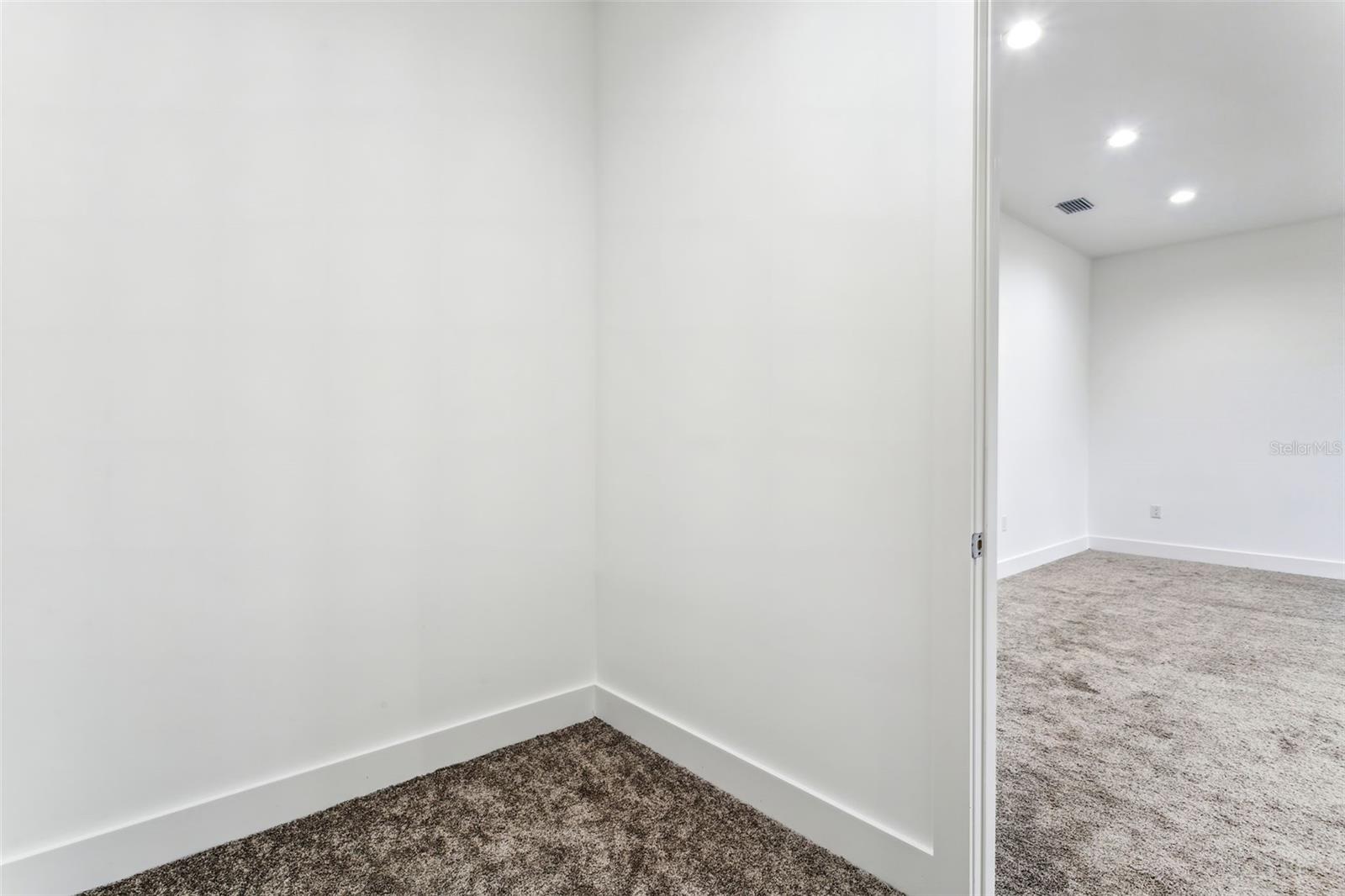 Image 37 of 54 For 7501 Sherrill Street