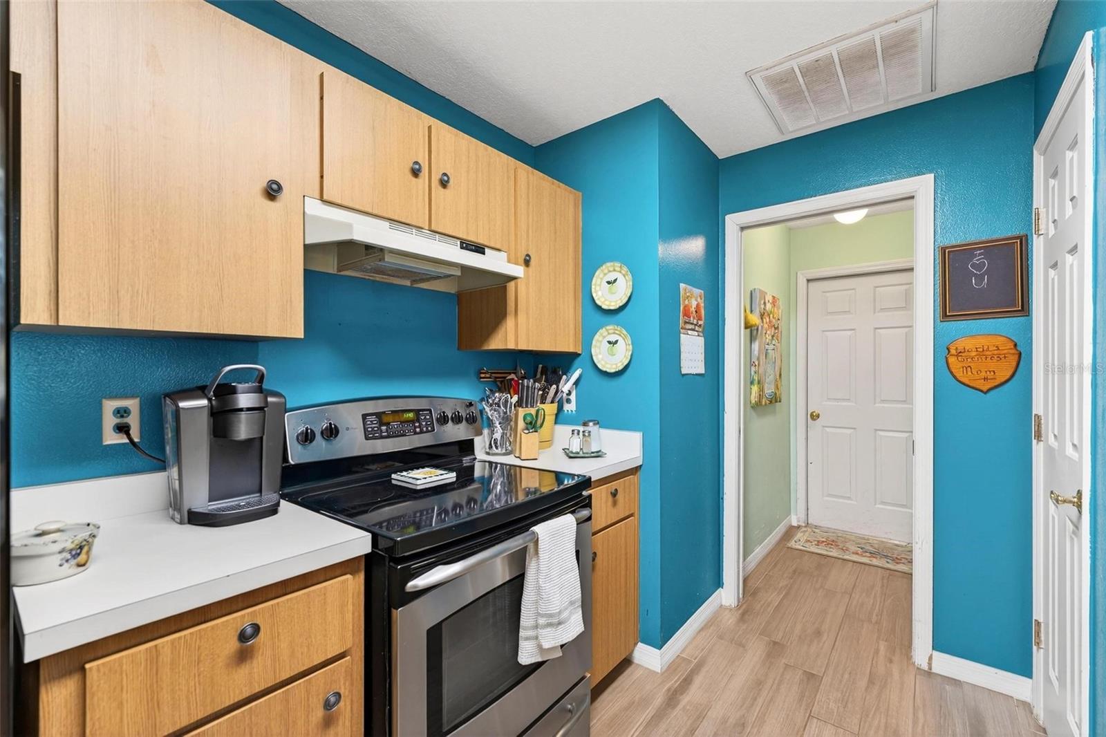 Image 15 of 56 For 34220 Black Bass Circle