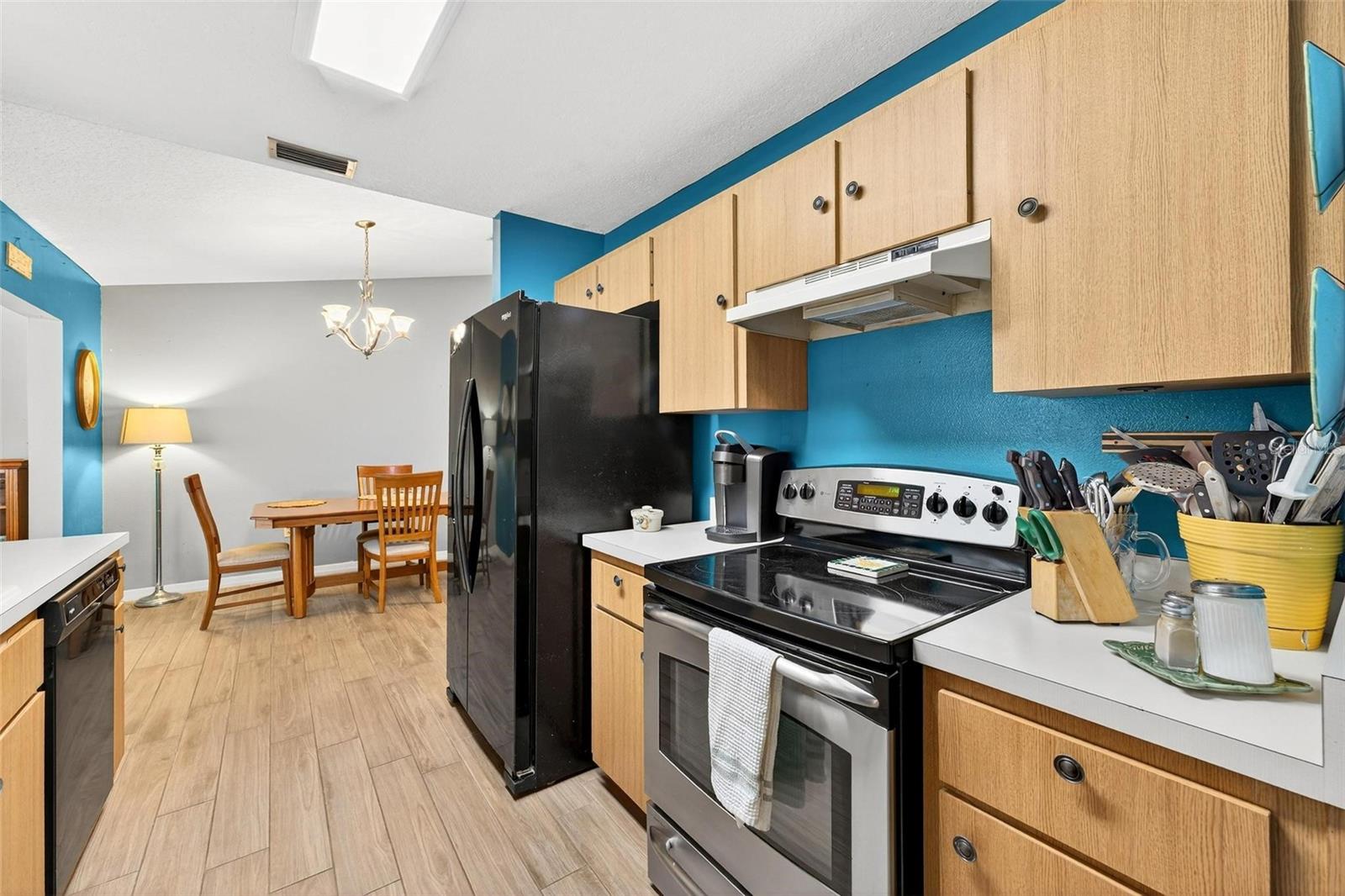 Image 17 of 56 For 34220 Black Bass Circle