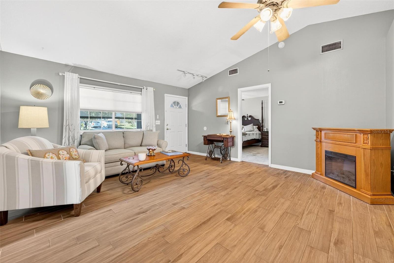 Image 8 of 56 For 34220 Black Bass Circle