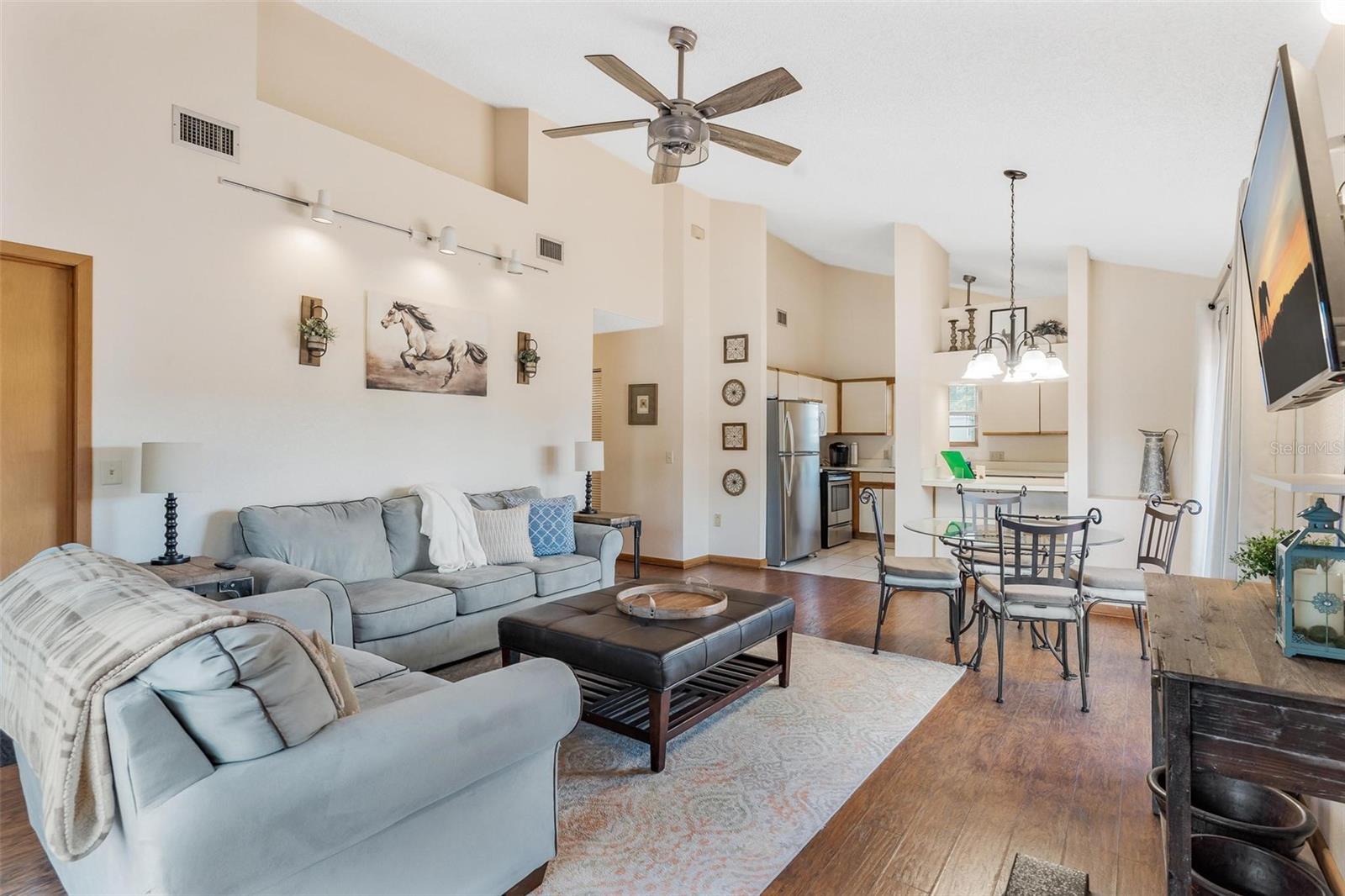 Image 15 of 78 For 42645 Altoona Road