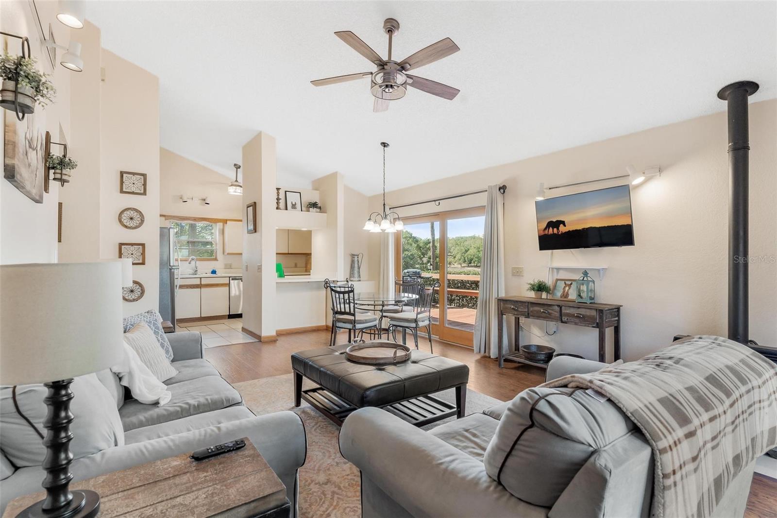 Image 16 of 78 For 42645 Altoona Road