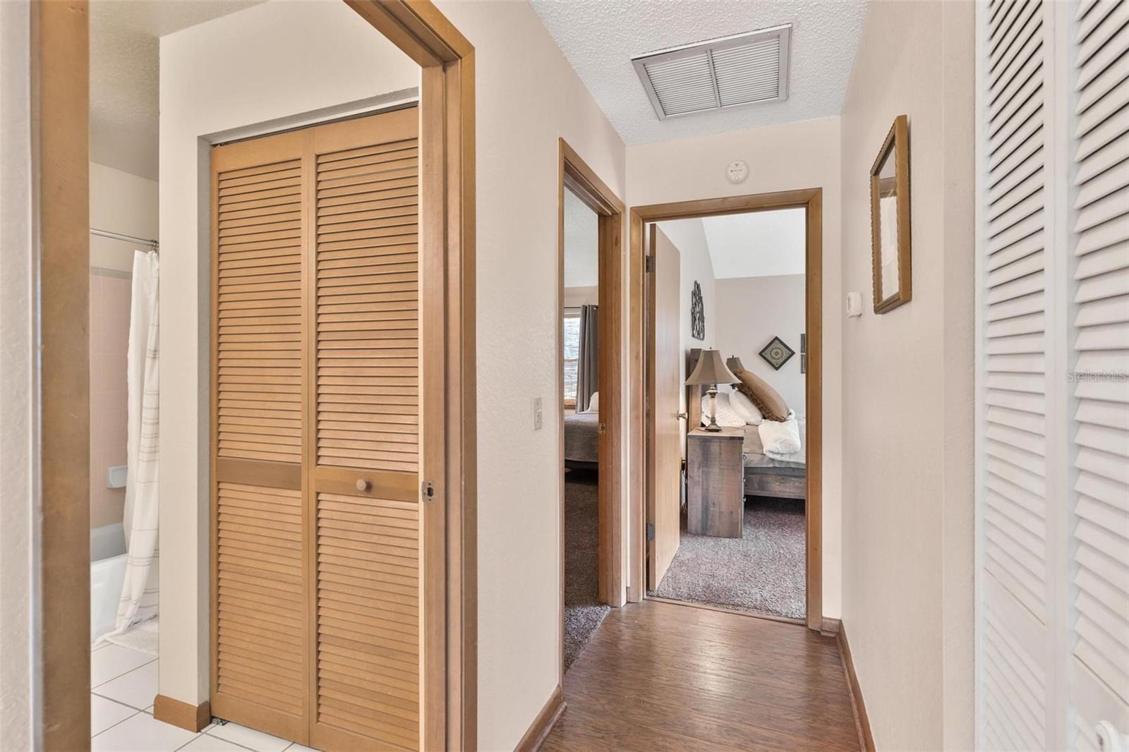 Image 17 of 78 For 42645 Altoona Road