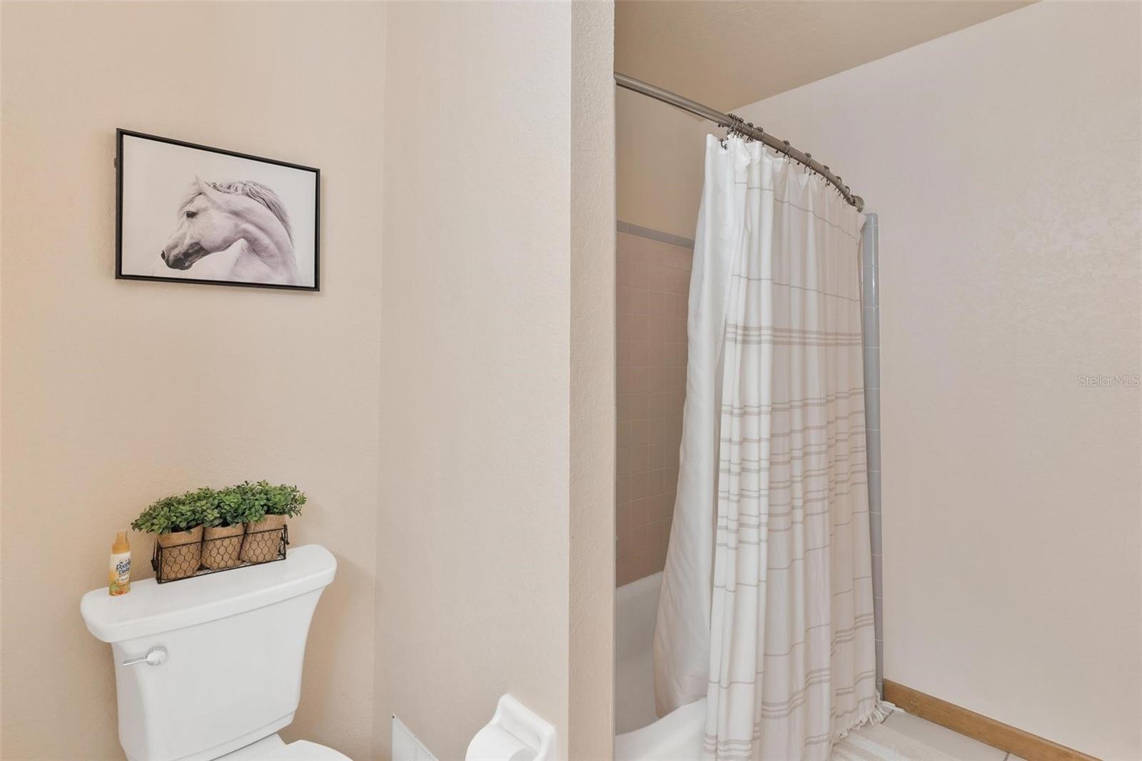 Image 19 of 78 For 42645 Altoona Road