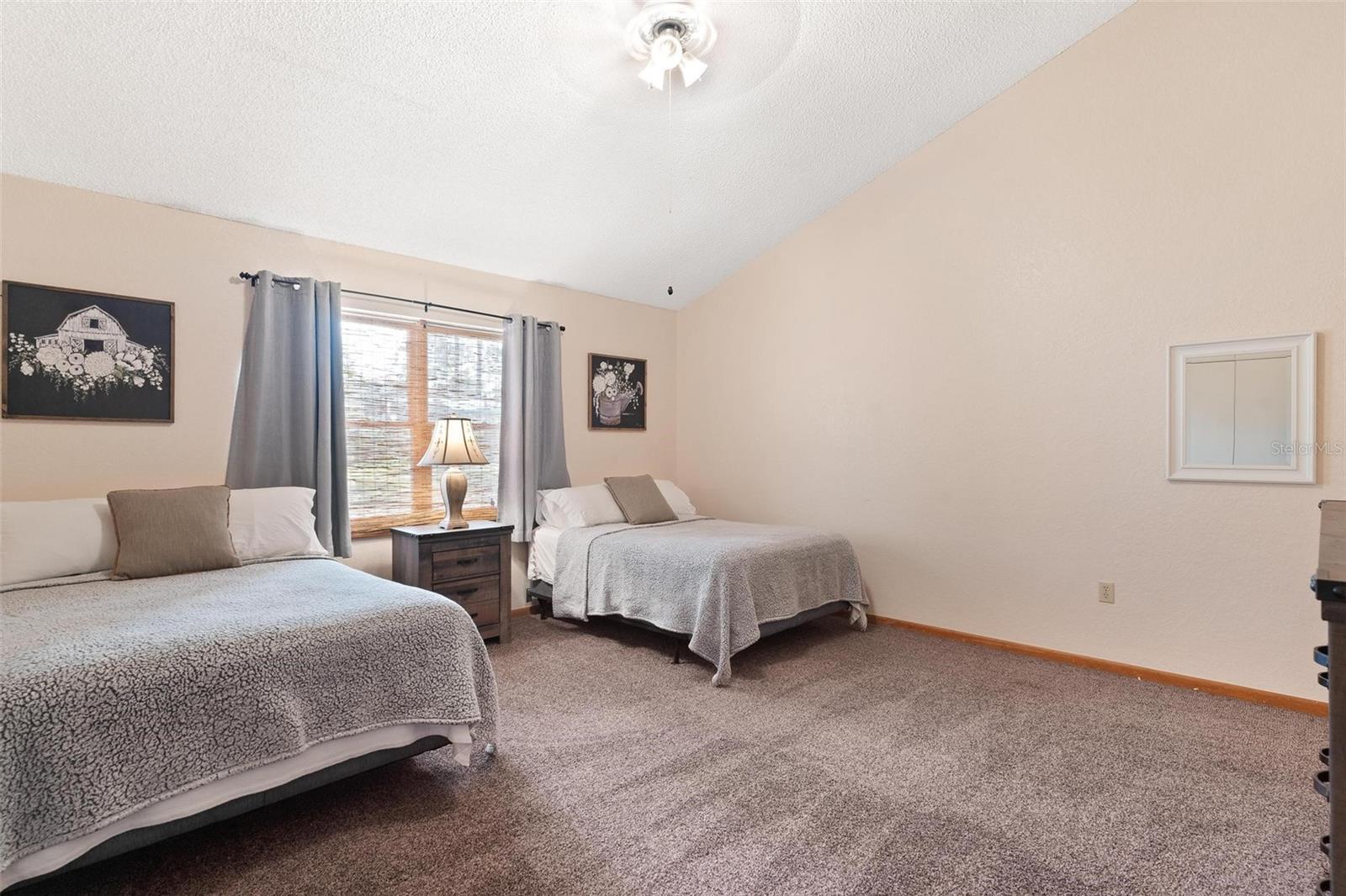 Image 22 of 78 For 42645 Altoona Road