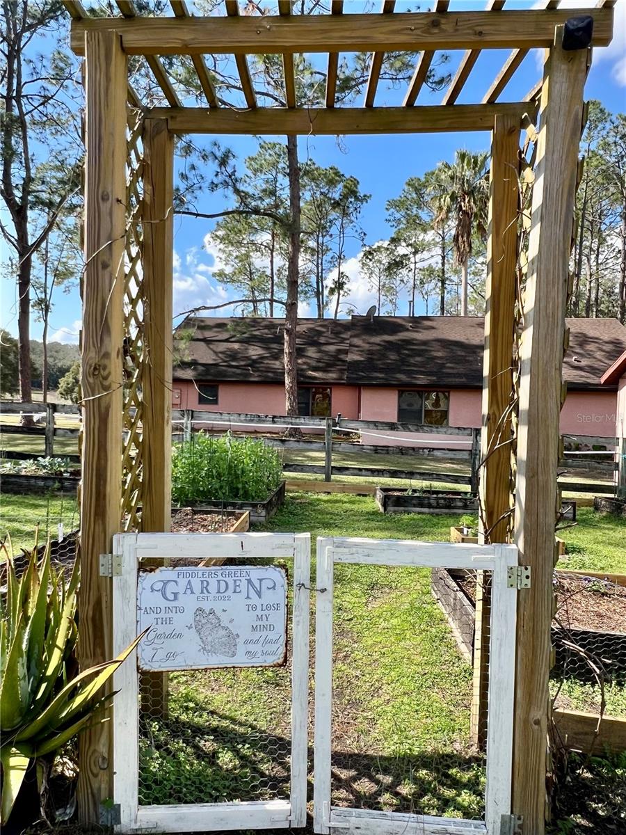 Image 61 of 78 For 42645 Altoona Road