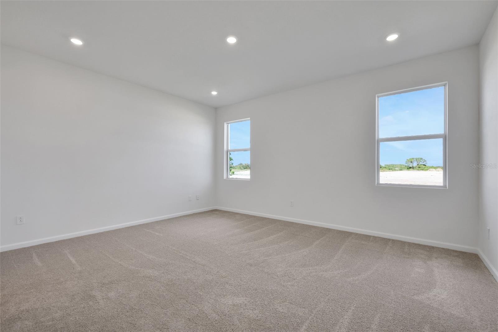 Image 21 of 51 For 10701 Suncrest Loop