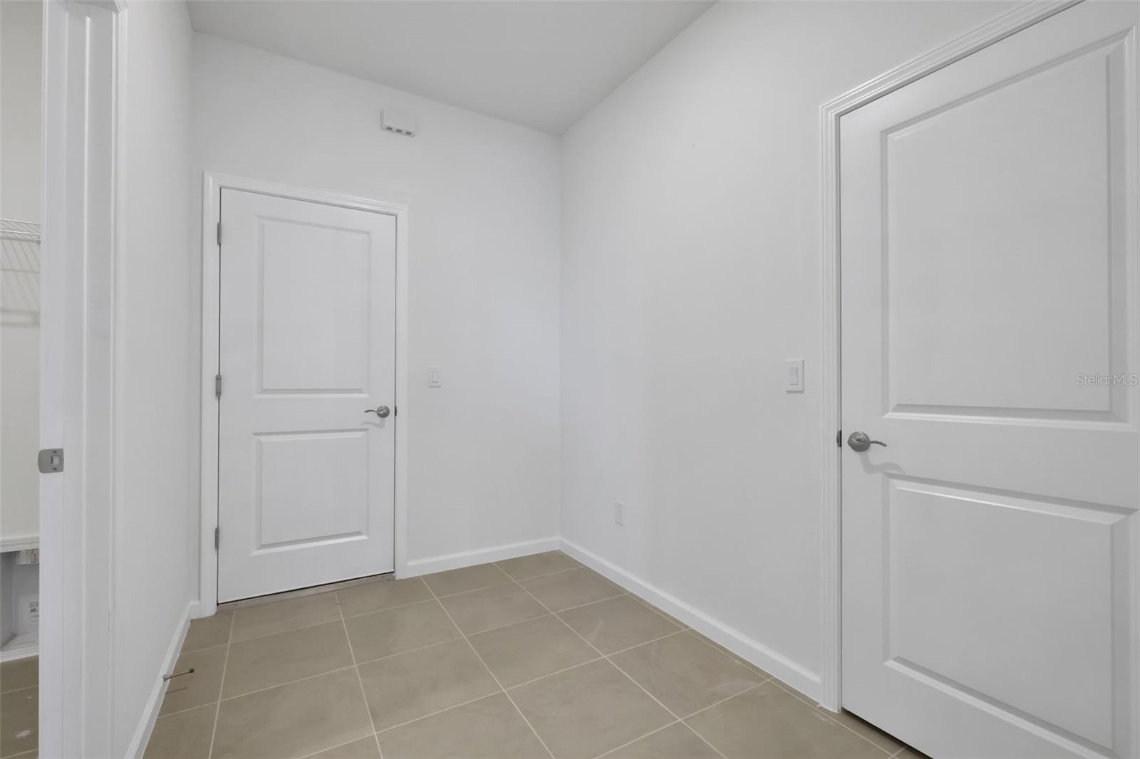 Image 23 of 51 For 10701 Suncrest Loop